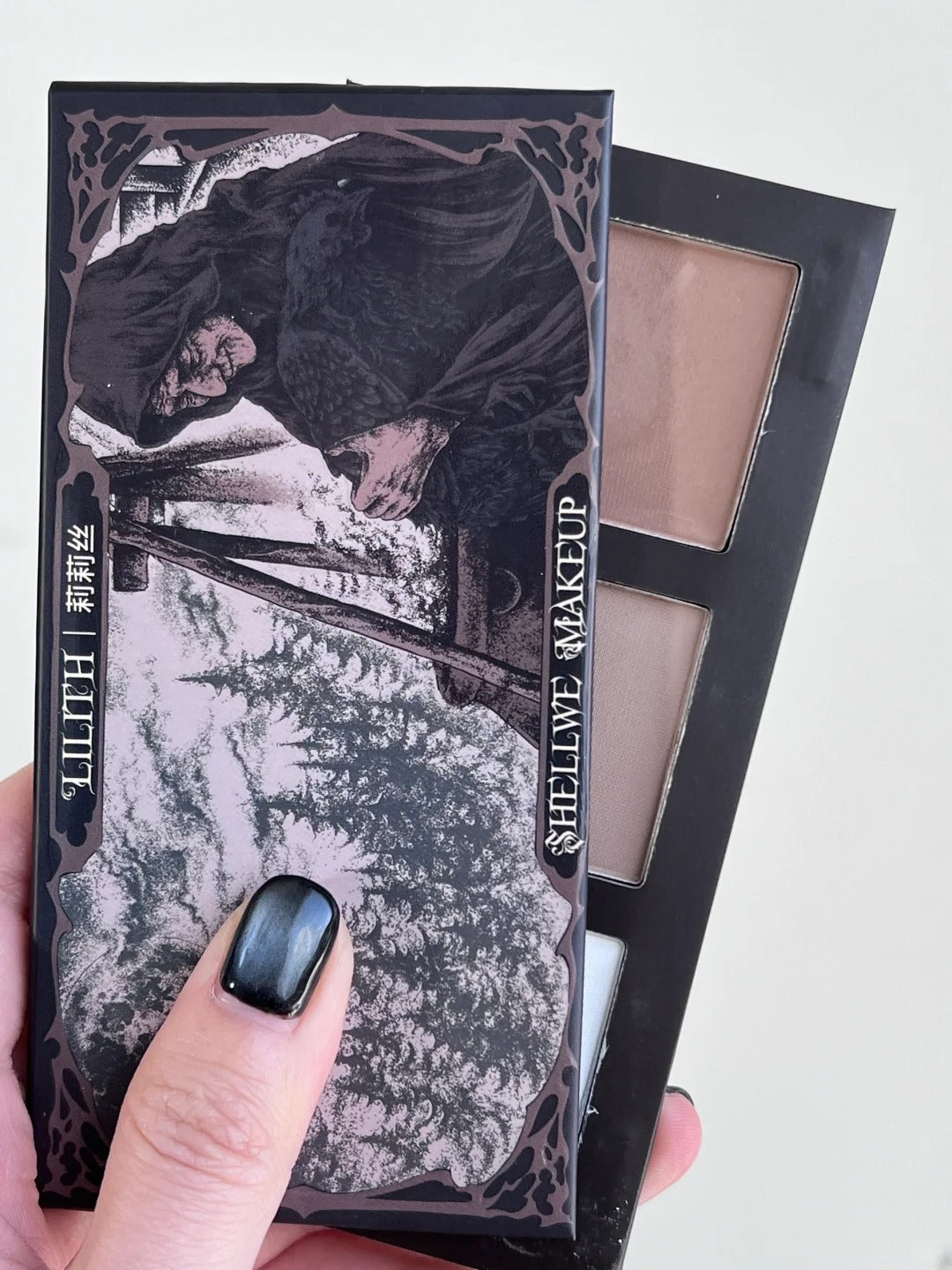 SHELLWE MAKEUP Lilith Luperca 3-color Highlighter Contour Palette T4430