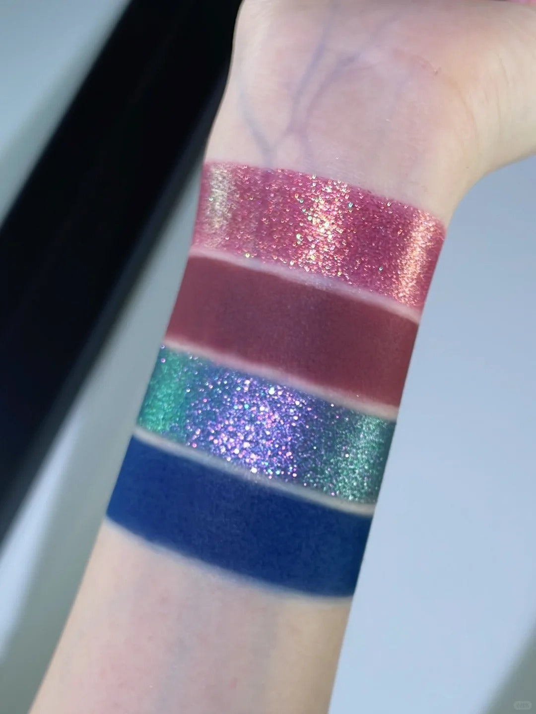 KRYPTEIN COSMETICS Supernova Chameleon Eyeshadow Palette T5668