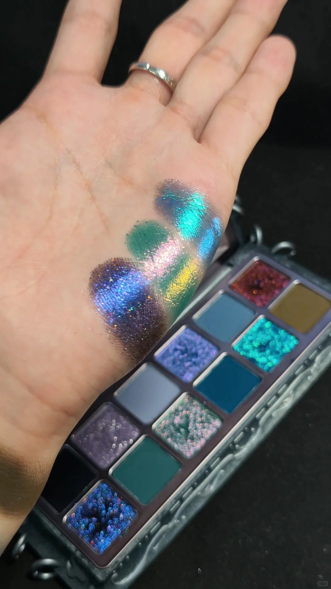 SUGAROCK Dark Dust 12 Color Eyeshadow Palette T5664