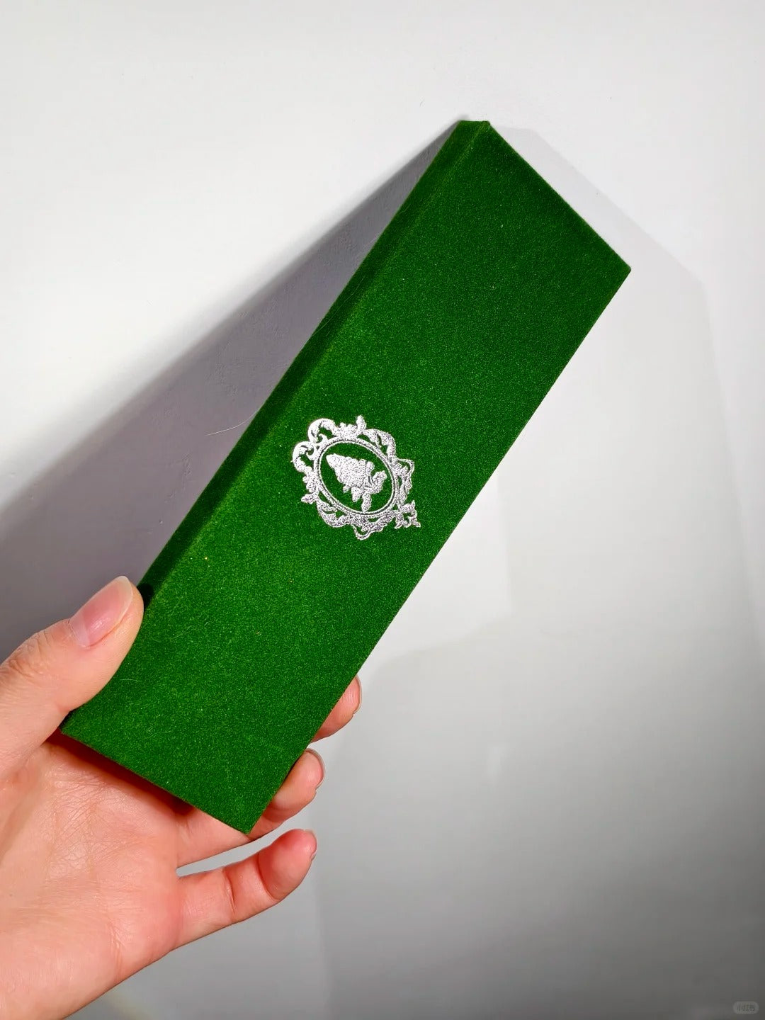 YIZHI Cloud Garden Collection Chameleon Eyeshadow Palette #End of Year T5491