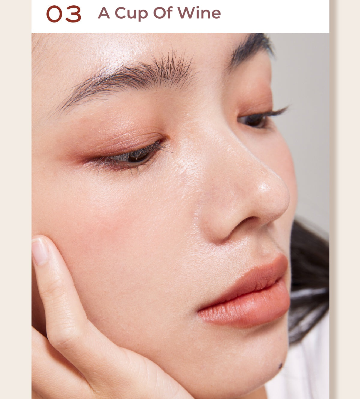 CAREMILLE Double-head Silk Powder Eyeshadow Stick T5055