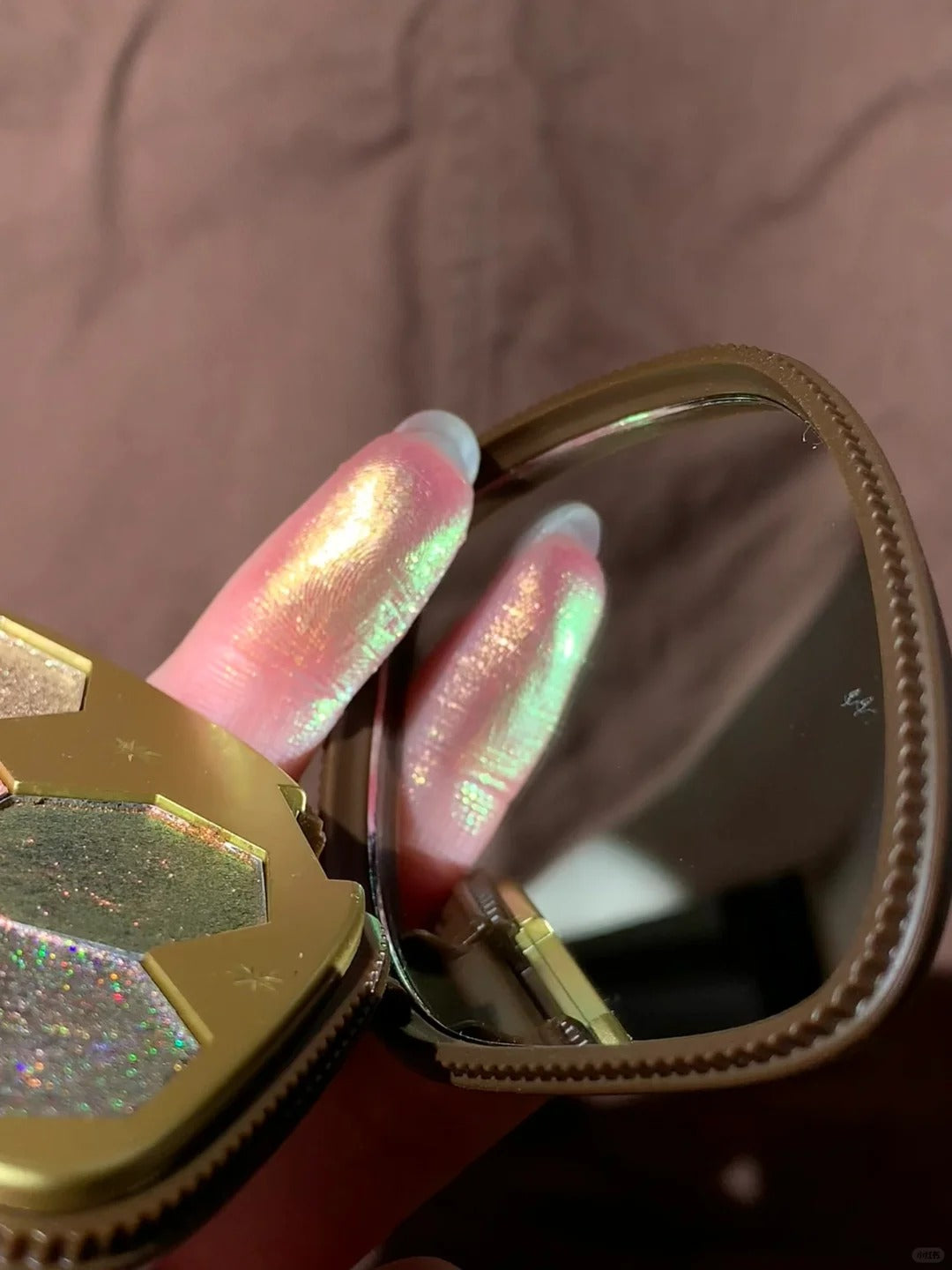 Girlcult Gold Digger Belle Series Fantasy Chameleon Eyeshadow Palette T3971