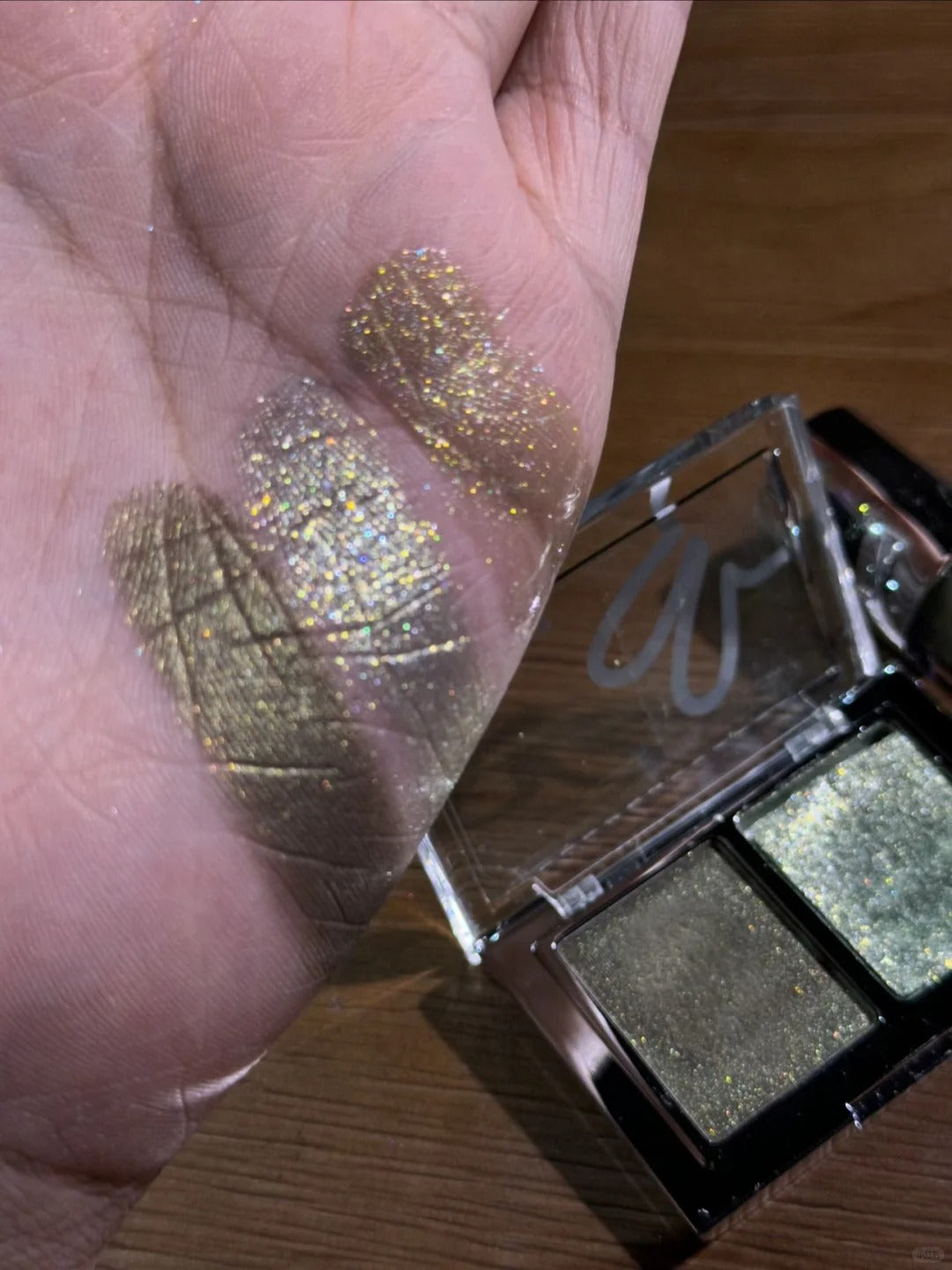 HYNTOOR Christmas Collection Eyeshadow & Lip Gloss Gift Box T5324