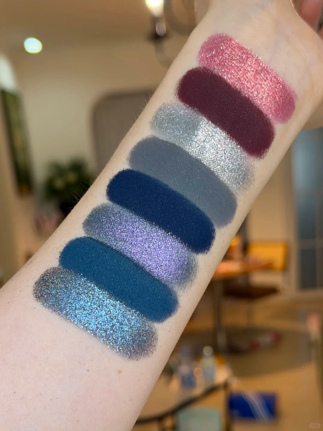 KRYPTEIN COSMETICS Supernova Chameleon Eyeshadow Palette T5668