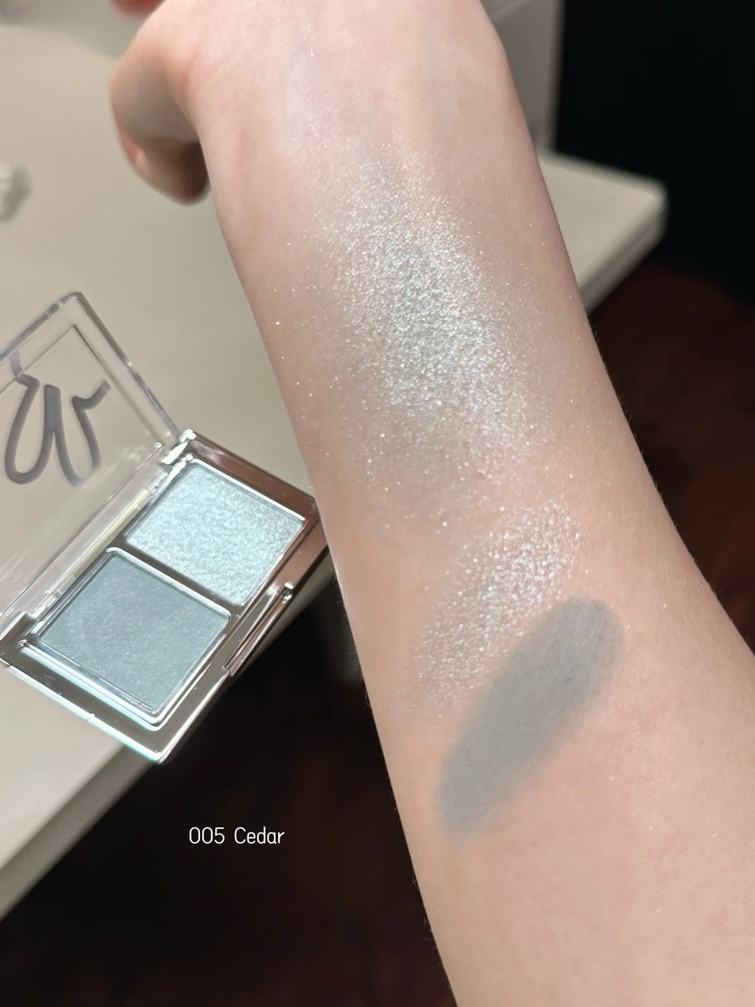 HYNTOOR Cooling Collection Matte & Pearlescent Eyeshadow Palette T4560