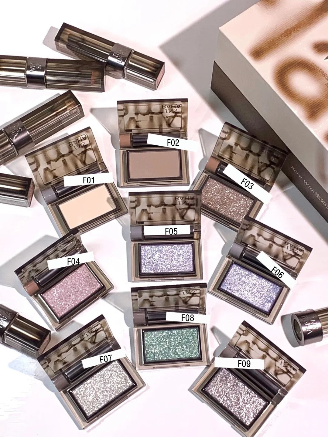 INSBAHA Wild Flame Matte & Pearlescent Eyeshadow T4169