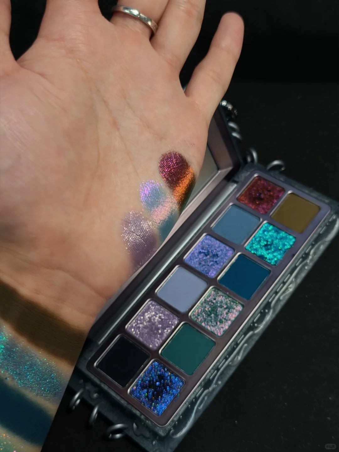 SUGAROCK Dark Dust 12 Color Eyeshadow Palette T5664