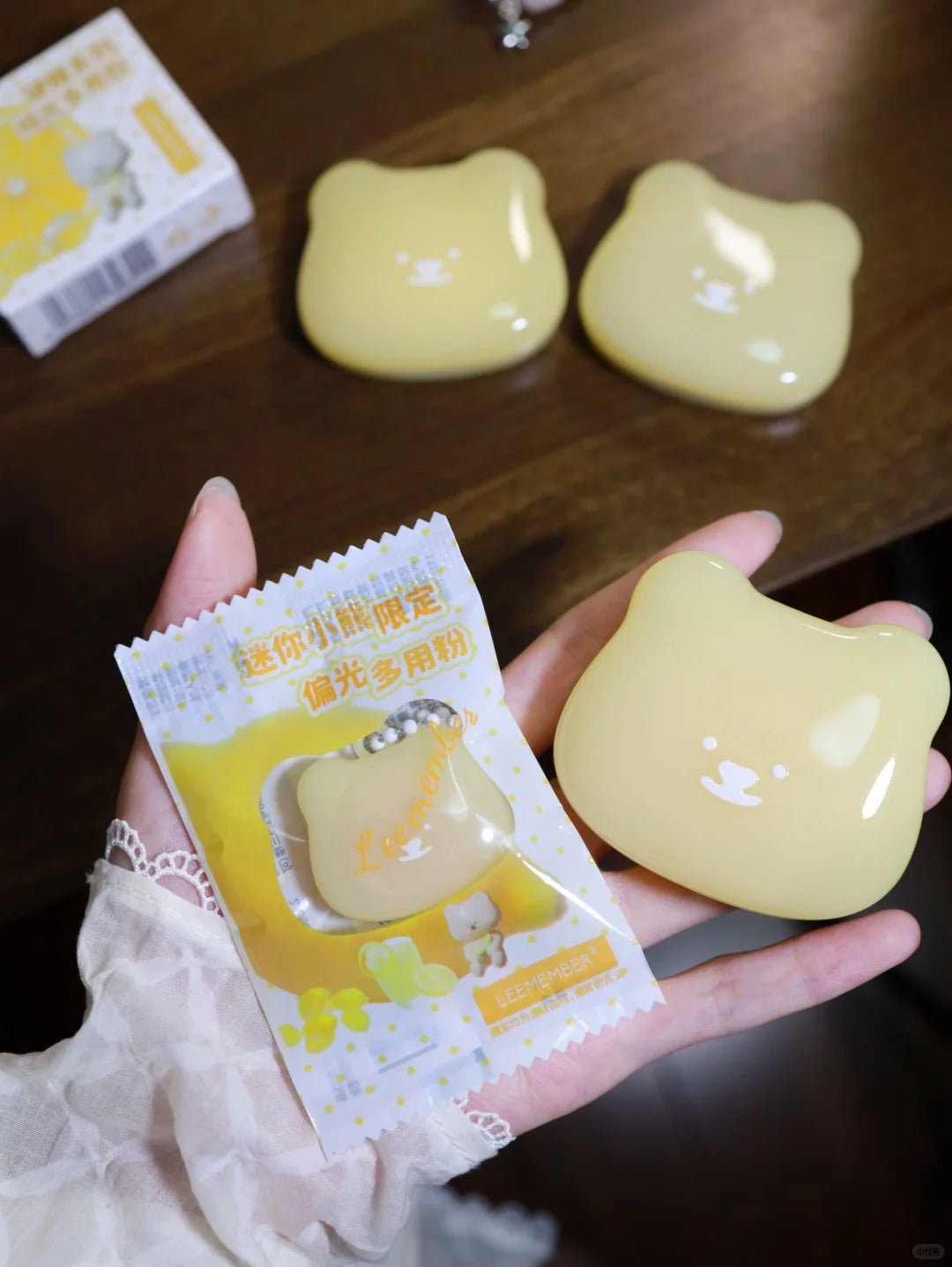 LEEMEMBER Lemon Candy Collection Mono Satin Highlighter T4803