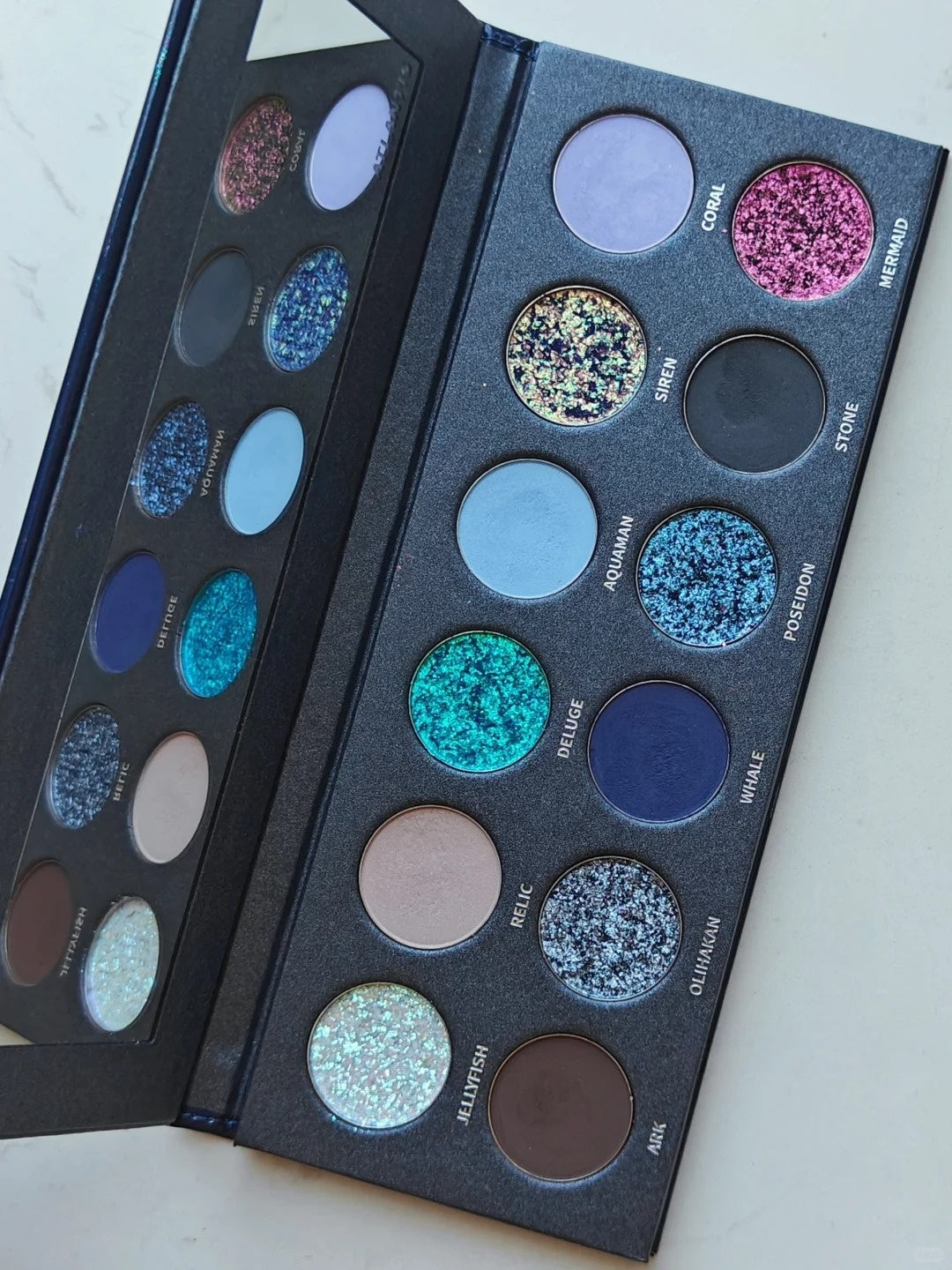 KRYPTEIN COSMETICS ATLANTIS 12-Color Chameleon Eyeshadow Palette T4214