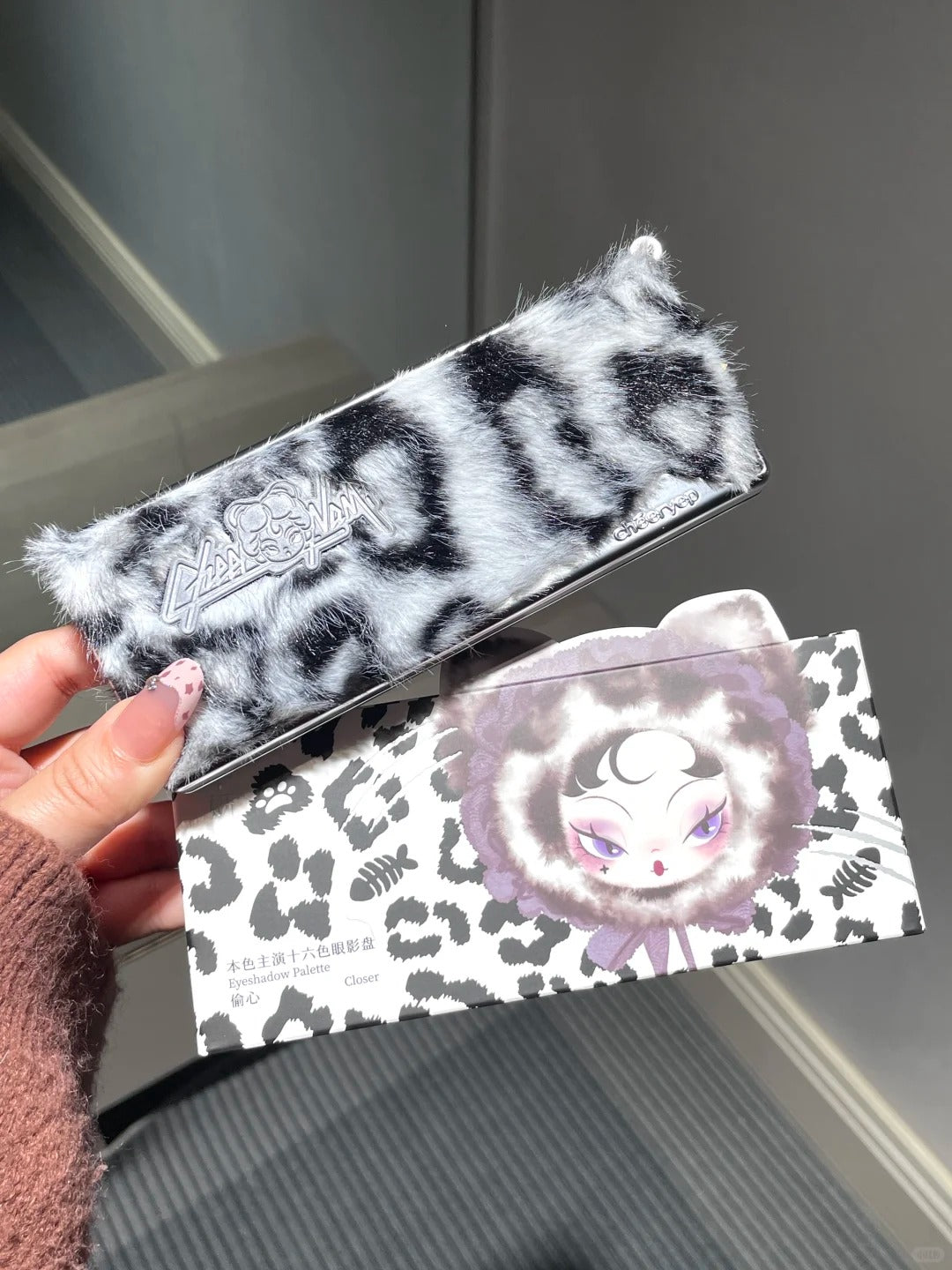 QianYan X DODONAMI Collection 16 Colors Eyeshadow Palette T5318
