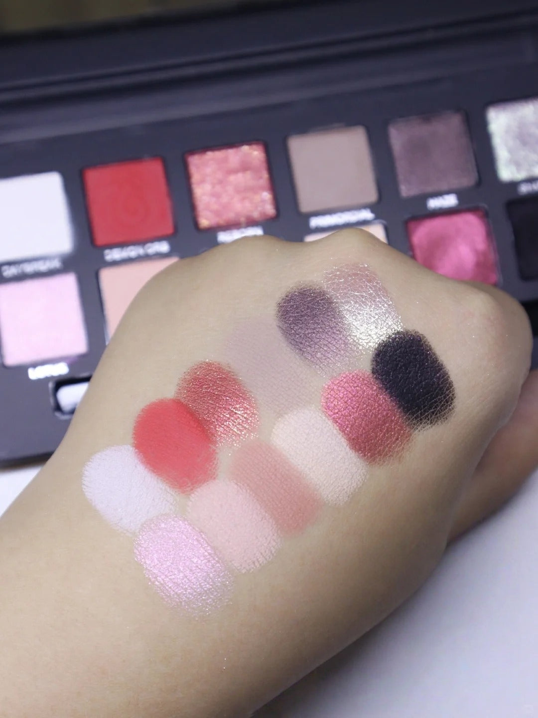 PERFECT DIARY X Nezha 12-color Eyeshadow Palette T5258
