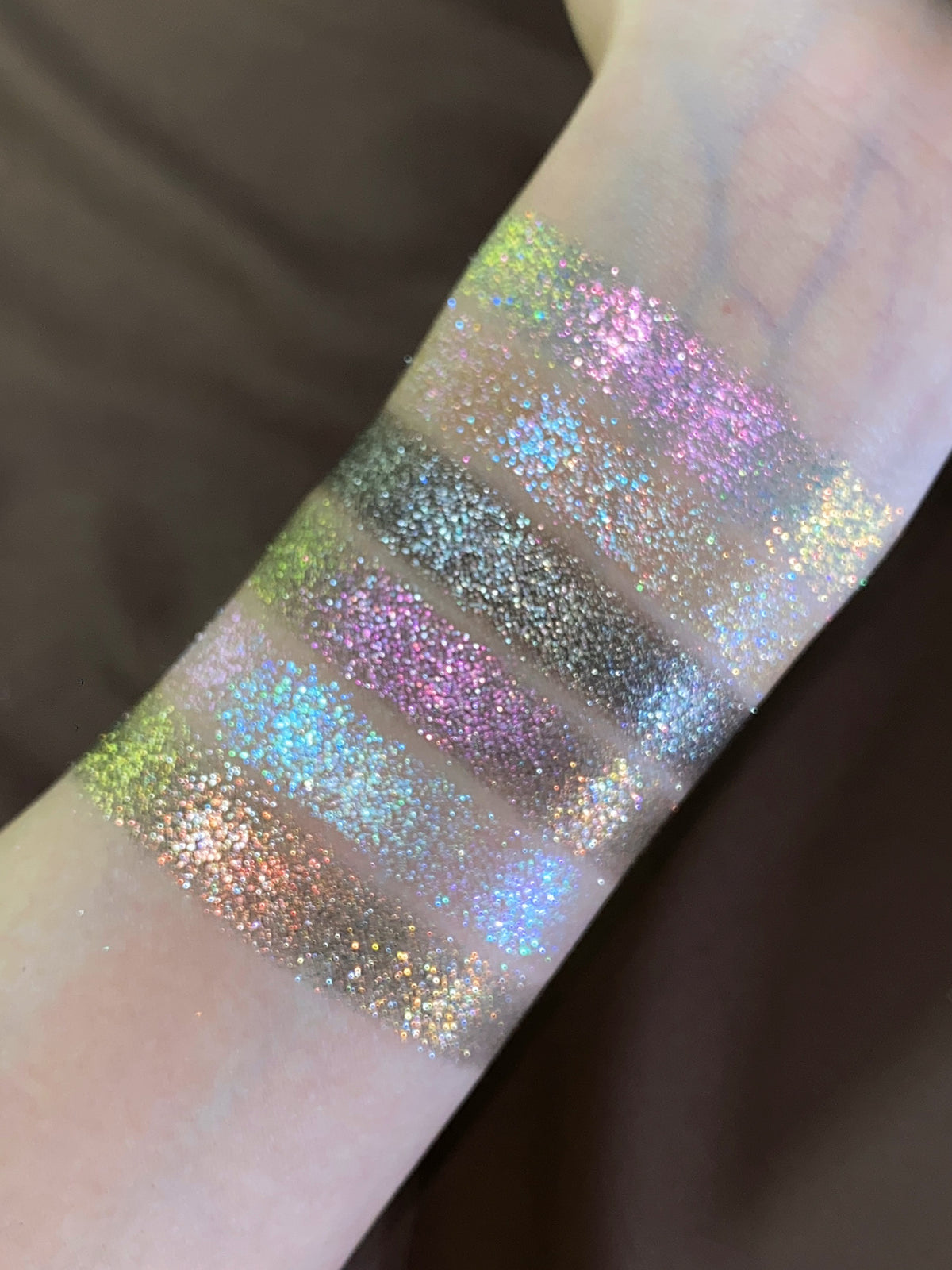 [Sale on Oct 31, 12Pm EST] KRYPTEIN COSMETICS Pâtisserie Chameleon Eyeshadow Palette T6071