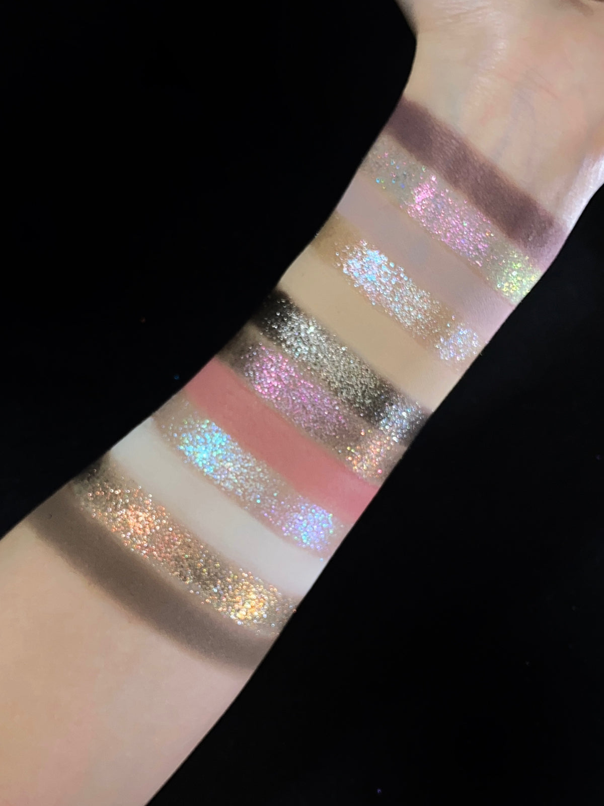 [Sale on Oct 31, 12Pm EST] KRYPTEIN COSMETICS Pâtisserie Chameleon Eyeshadow Palette T6071