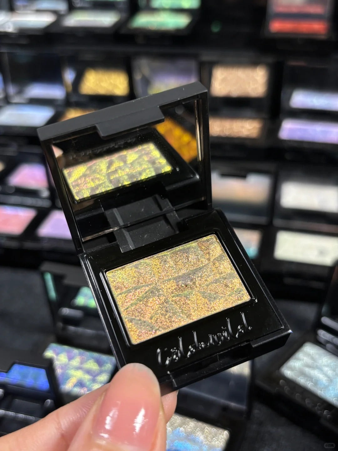 Cold N Wild Super Chameleon Eyeshadow #913 Honeyed Union T5660