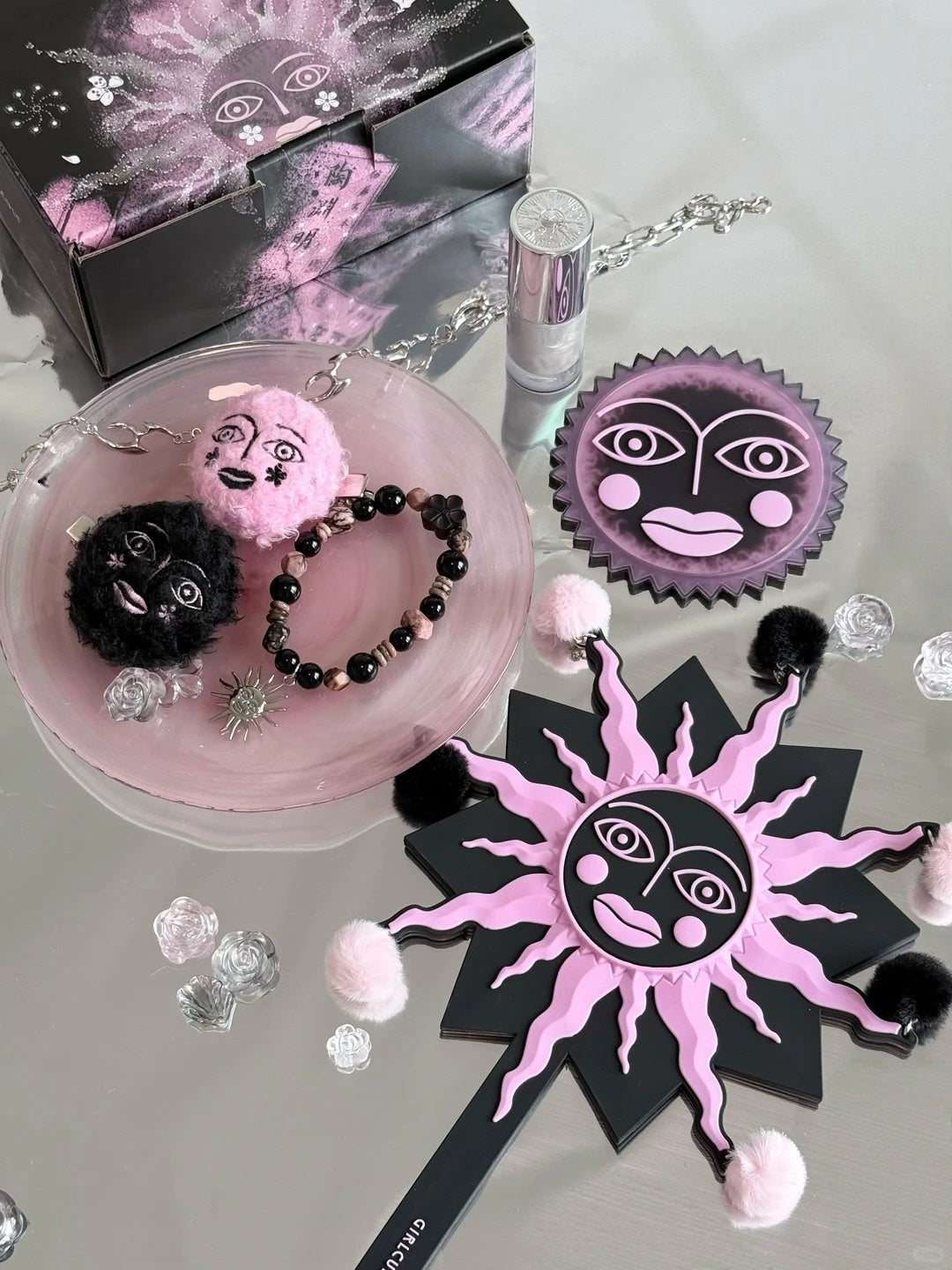 Girlcult Peach Blossom Utopia Collection Makeup Gift Box T5696