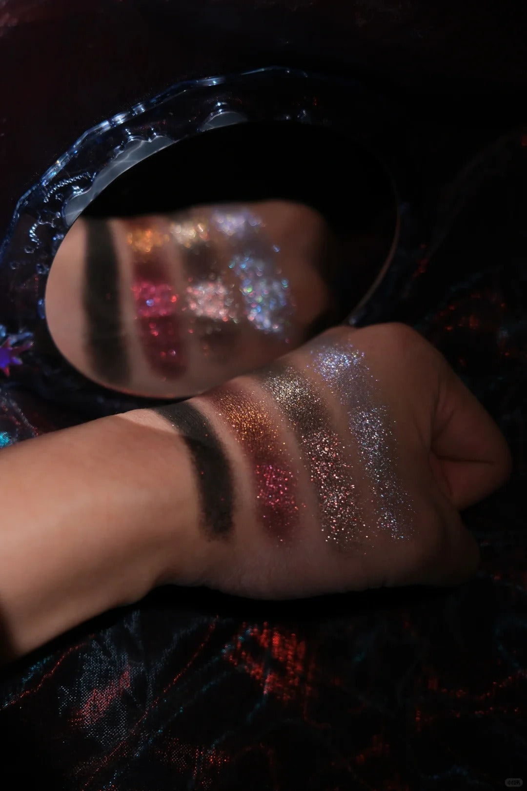 SHELLWE MAKEUP X freya86 PUNK BUNNY Chameleon Eyeshadow Palette T4936