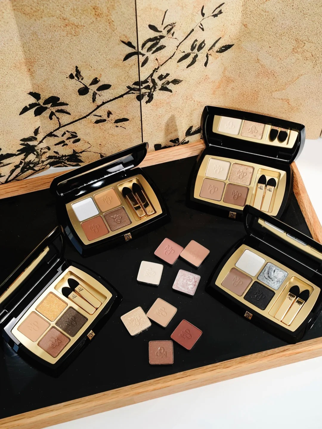 MAOGEPING True Color of Earth 4-color Eyeshadow Palette T5068