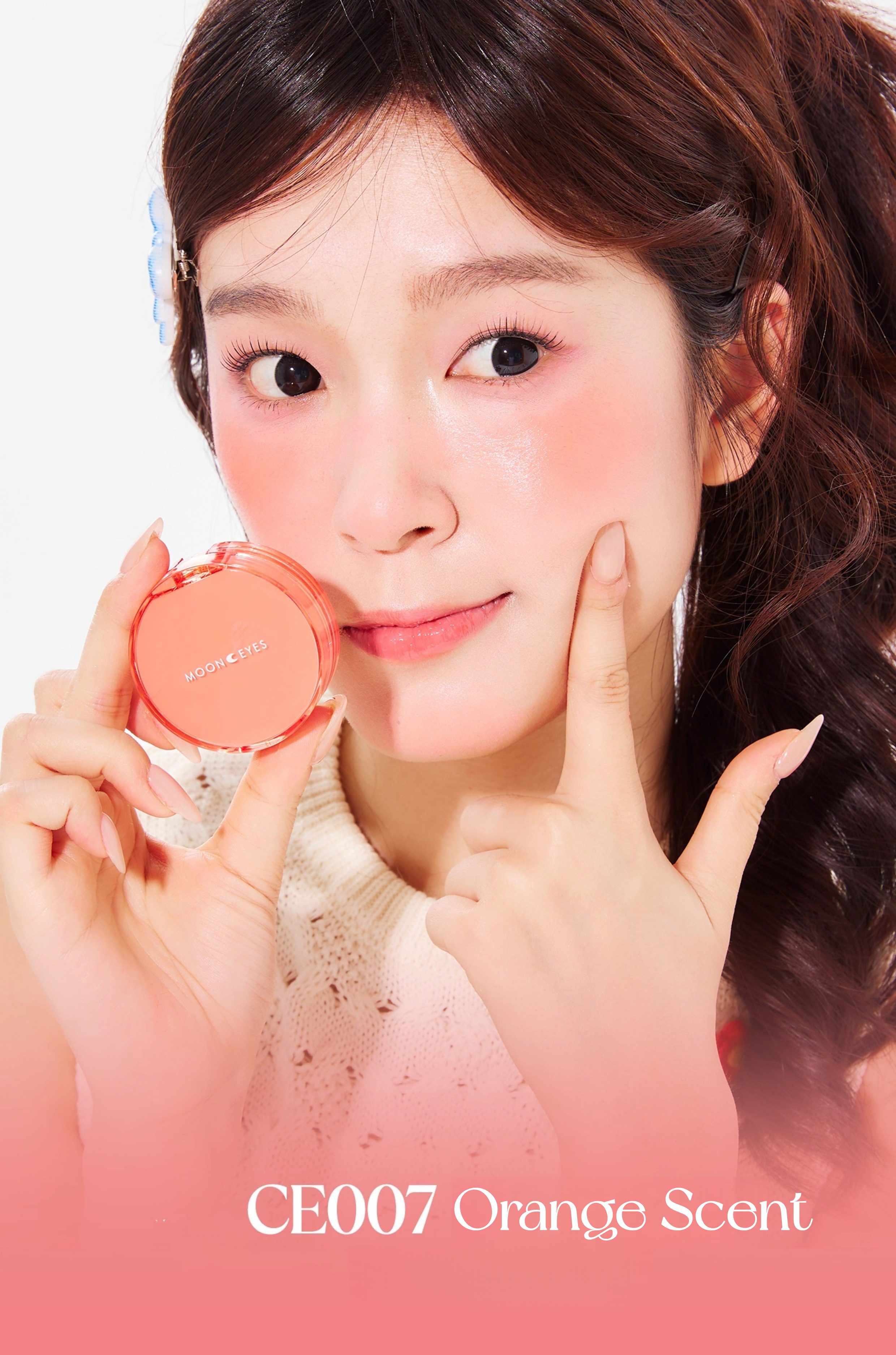 MOONEYES Emotional Explorer Collection Long-wear Moist Air Cushion Blusher T5471