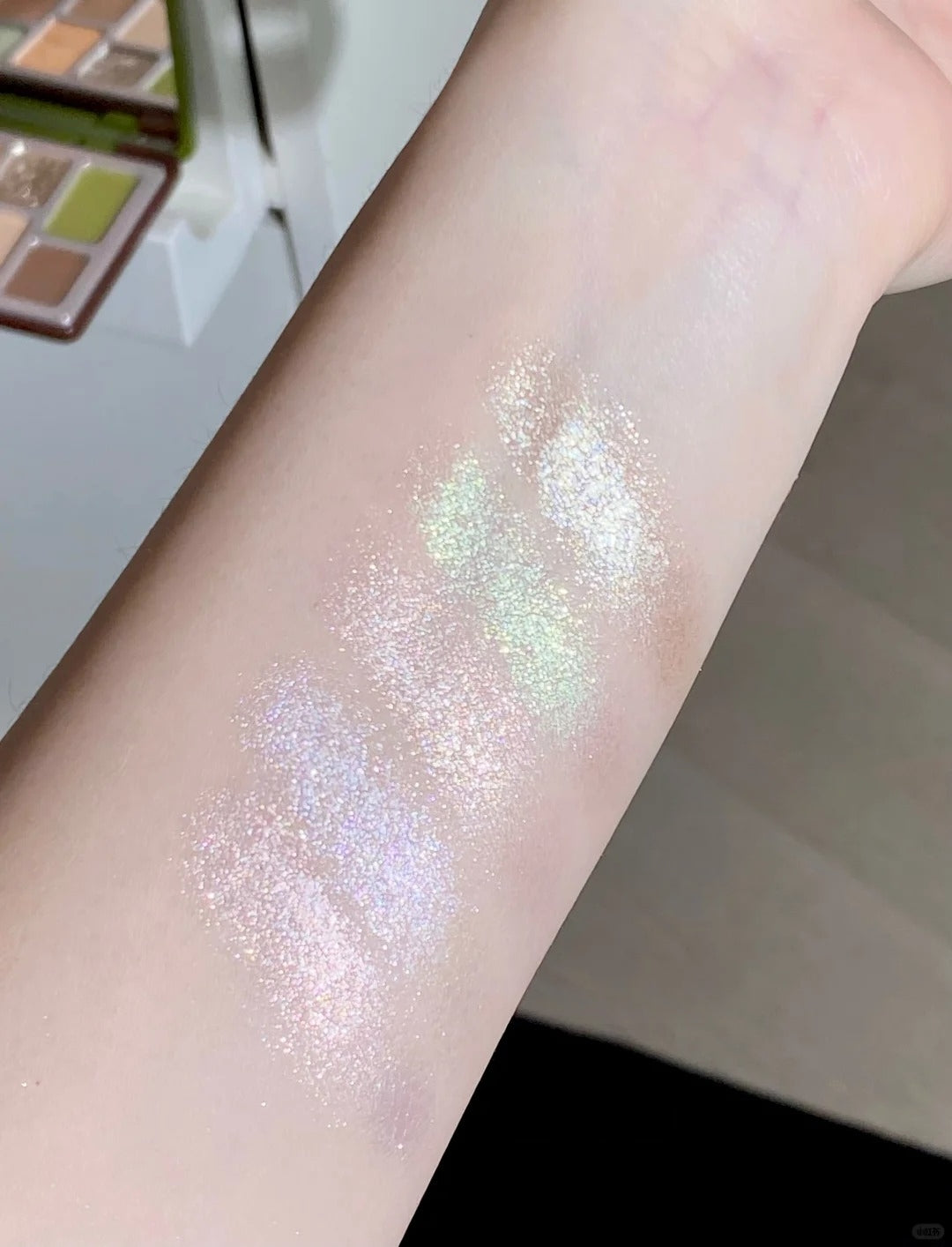 QianYan Spring Blooms in Her Collection Eyeshadow & Blusher T5638