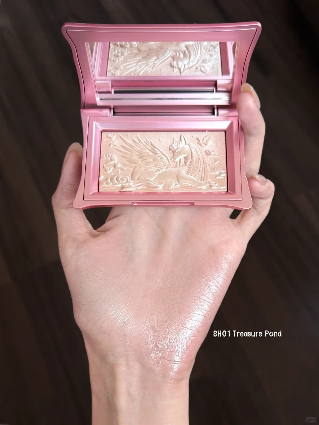 QianYan Pillow Gem Collection Highlighter & Eyeshadow Palette T5549