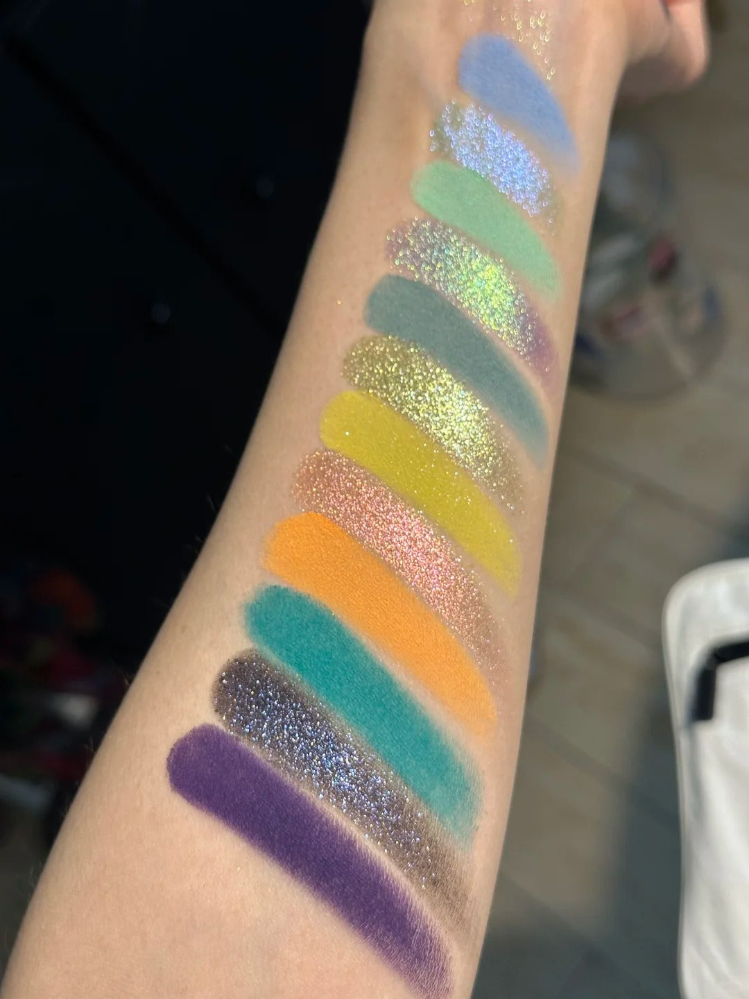 HUAXU Velvet Collection Chameleon Eyeshadow Palette #03 DIONYSUS T4787