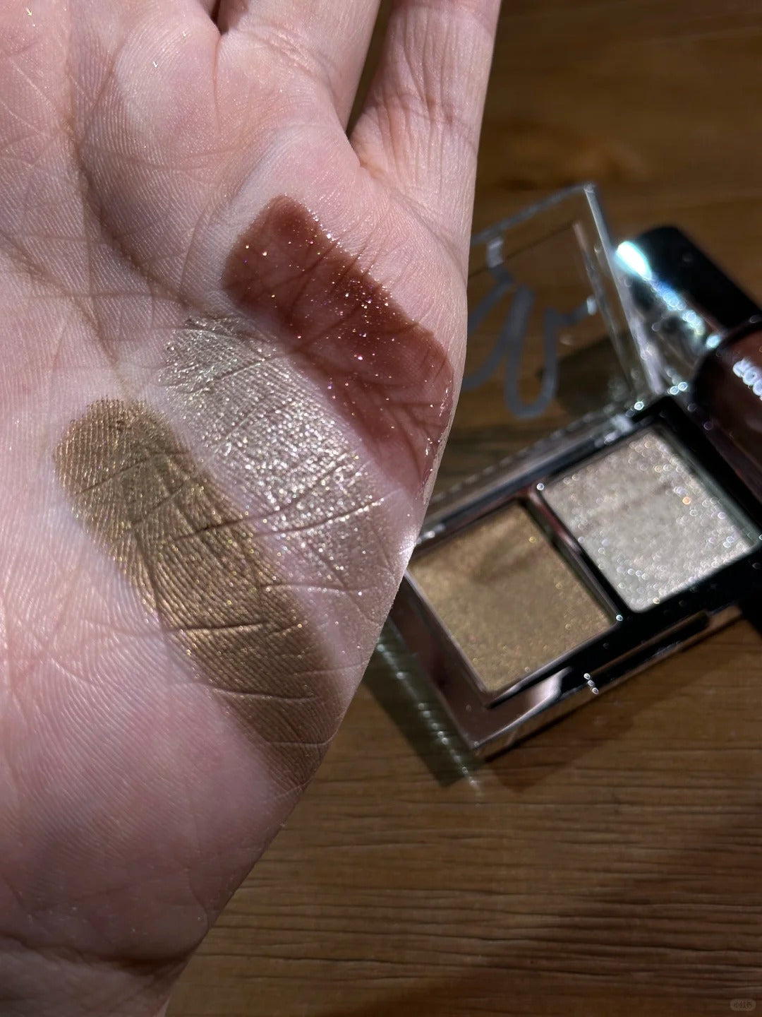 HYNTOOR Christmas Collection Eyeshadow & Lip Gloss Gift Box T5324