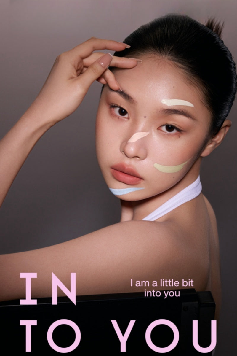 INTO YOU Luftig, fugtgivende og concealervæske T4356