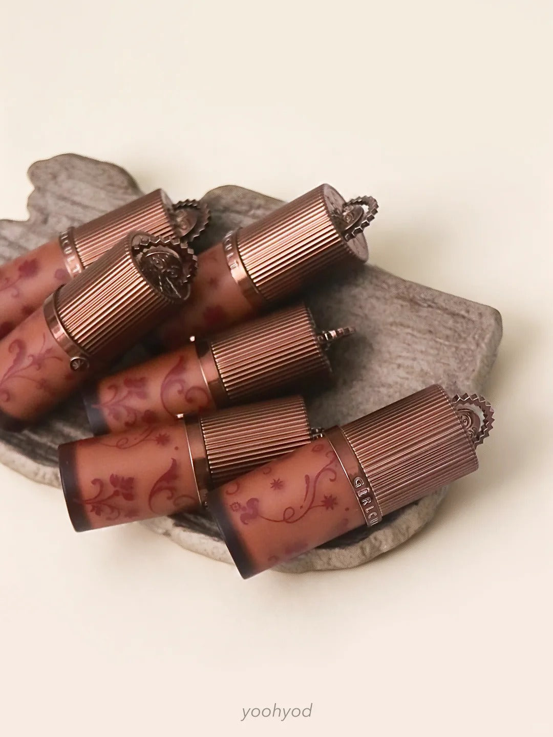 Girlcult Loulan Hippie Collection Multi-use Makeup Cream T5960