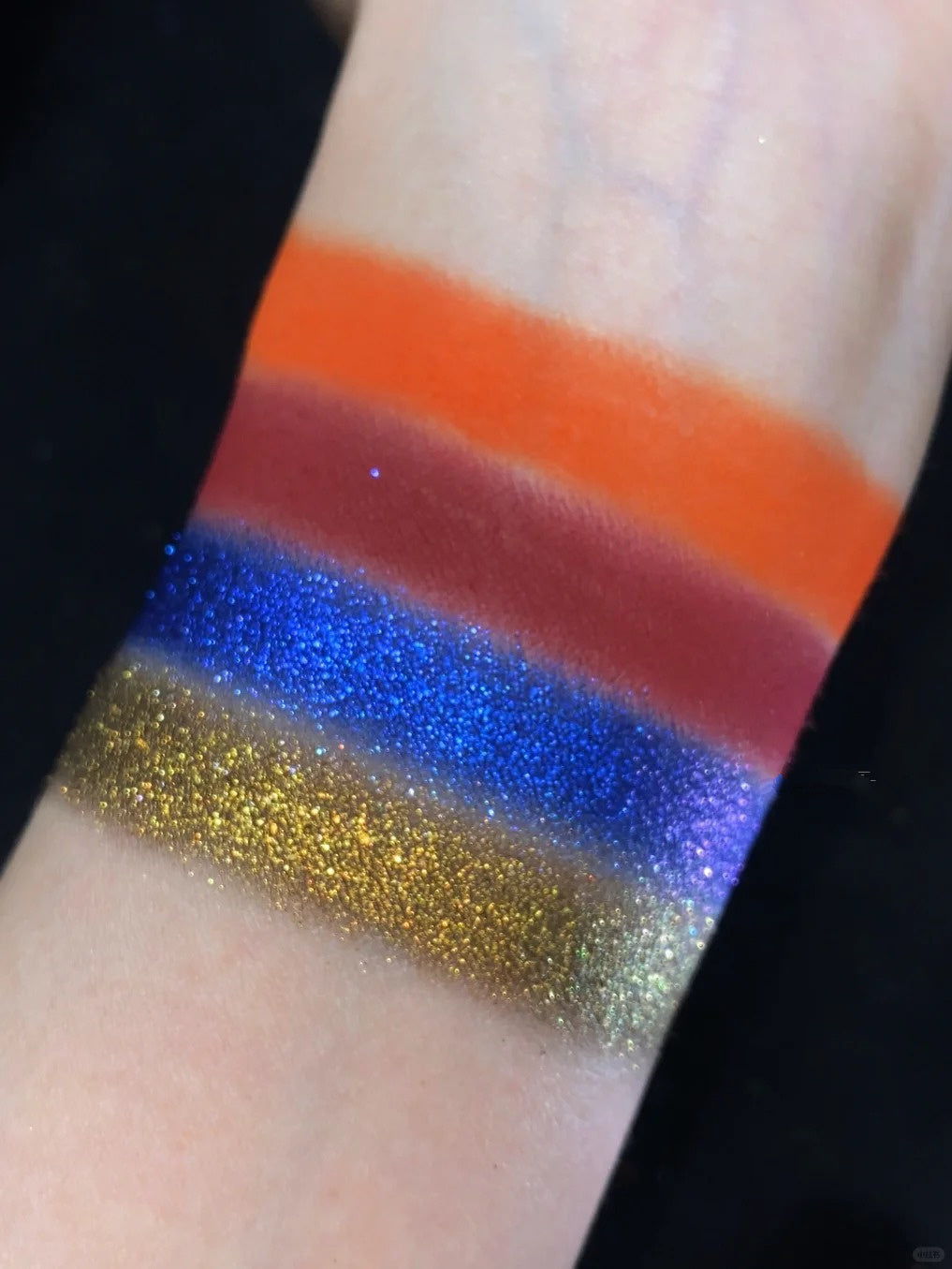 CHOIZ BEAUTY Parrot 12-Color Eyeshadow Palette T4196