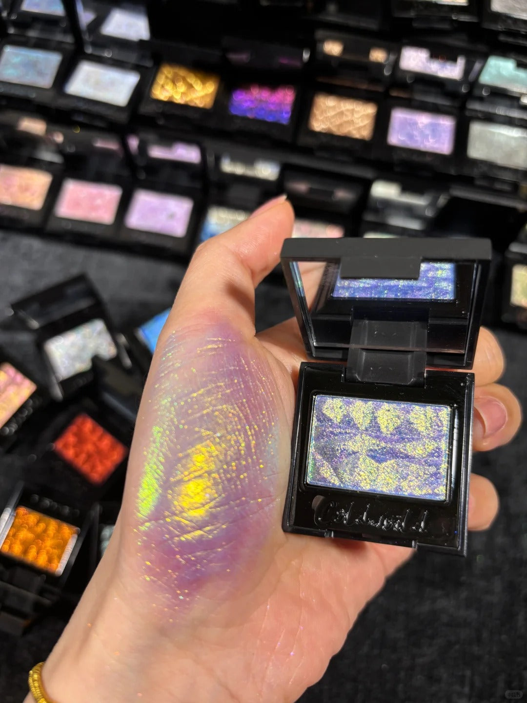 Cold N Wild Super Chameleon Eyeshadow #Bright Star T5659