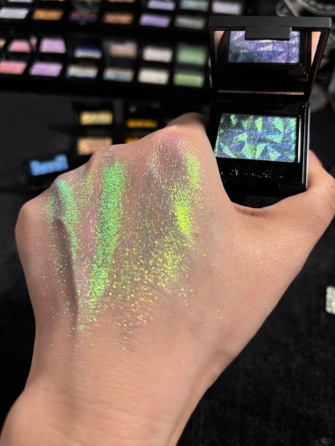 Cold N Wild Super Chameleon Eyeshadow #Bright Star T5659