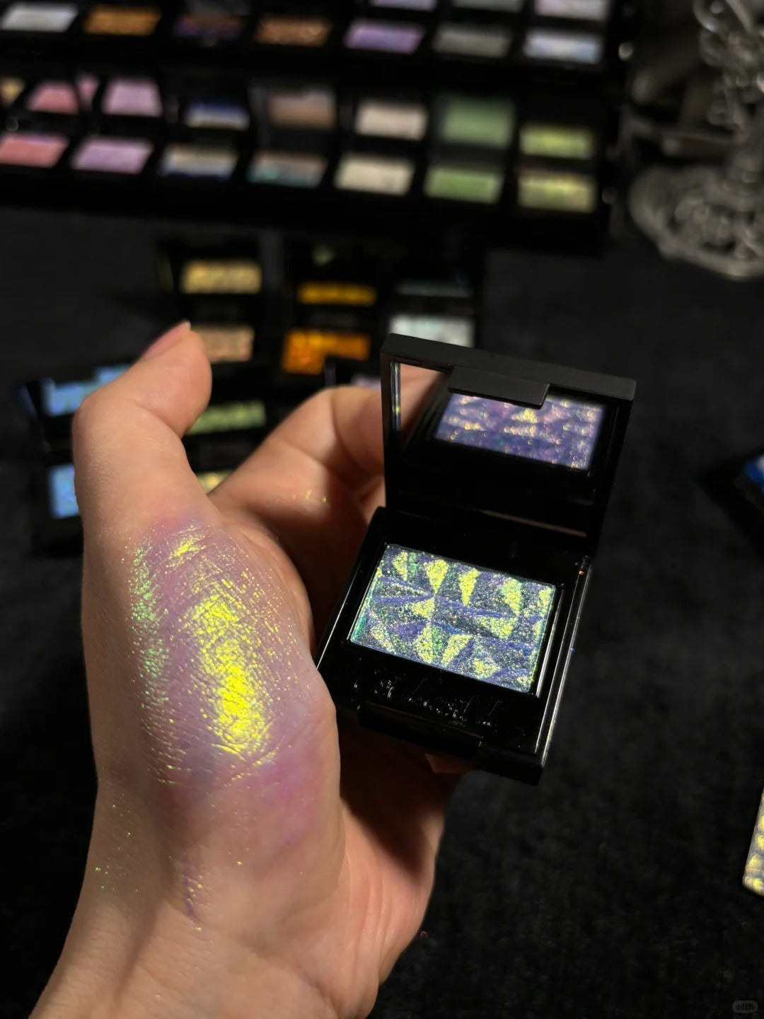 Cold N Wild Super Chameleon Eyeshadow #Bright Star T5659