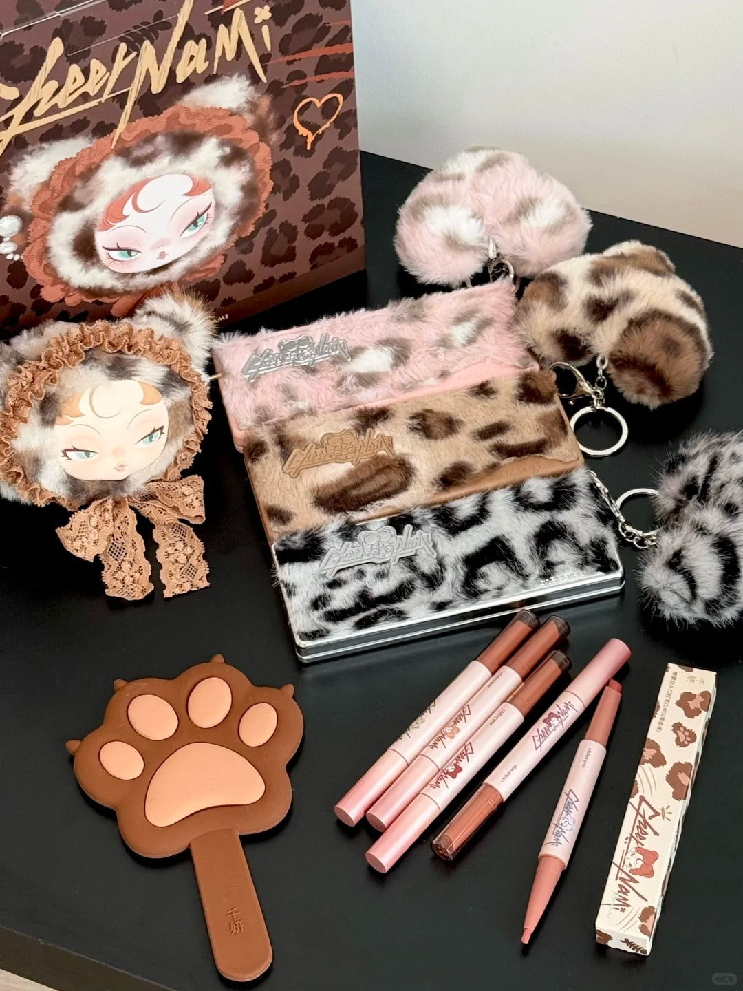 QianYan X DODONAMI Collection 16 Colors Eyeshadow Palette T5318