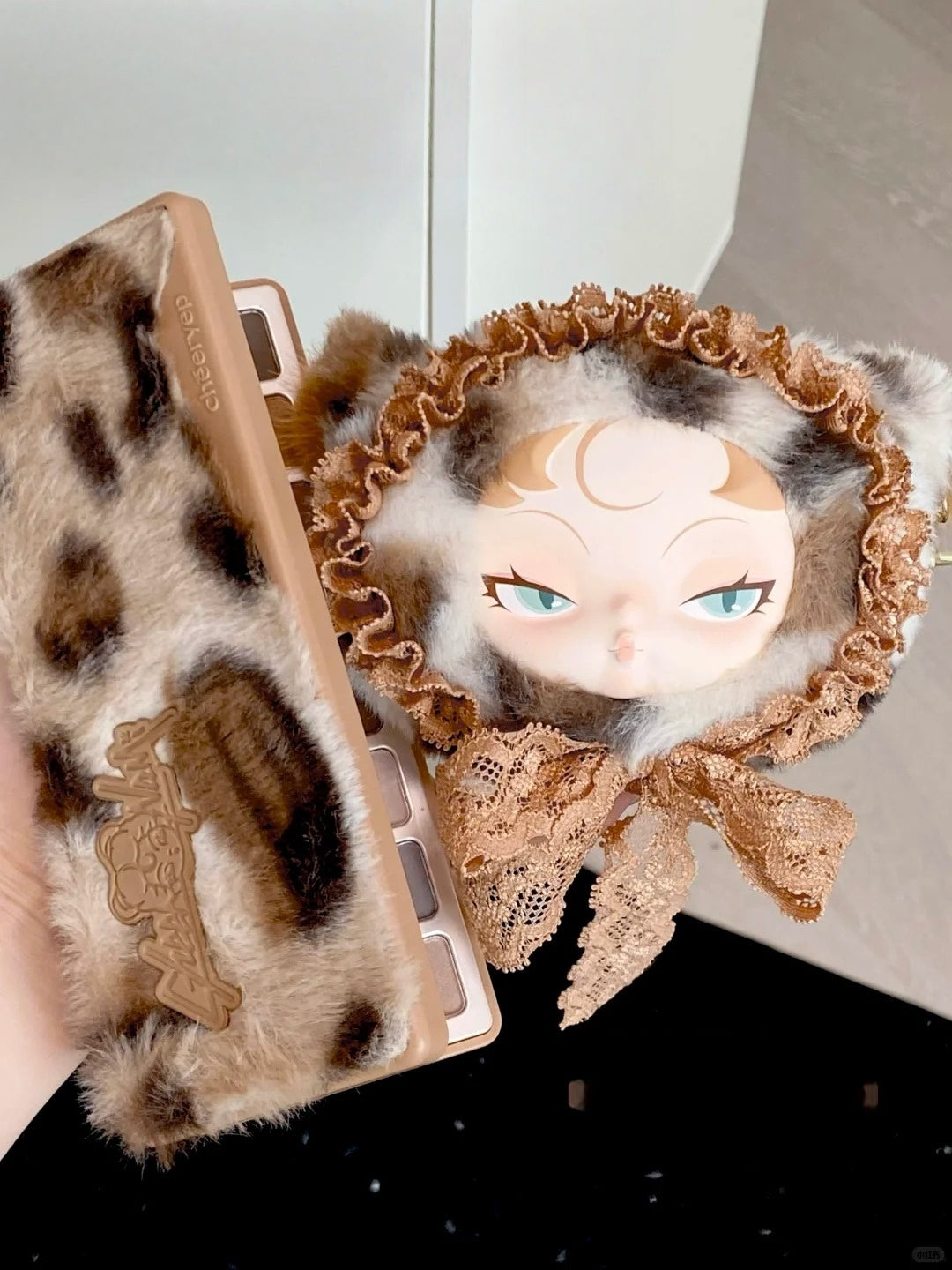 QianYan X DODONAMI Collection 16 Colors Eyeshadow Palette T5318