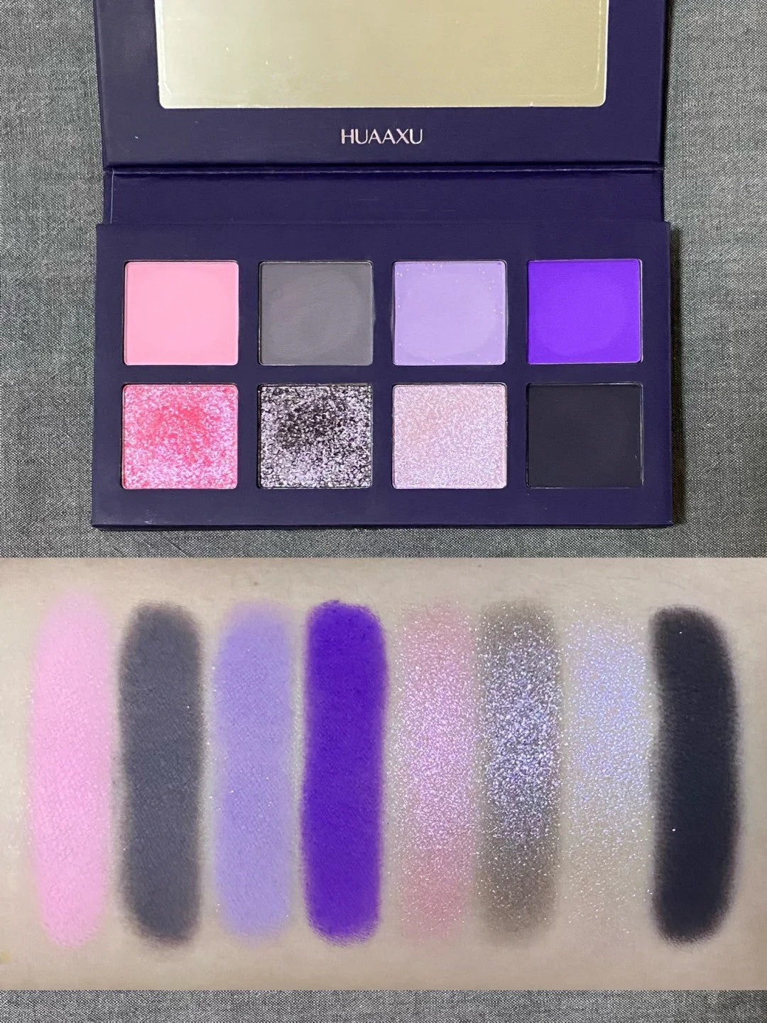 HUAXU Wonderful World 8-Color Eyeshadow Palette T3849