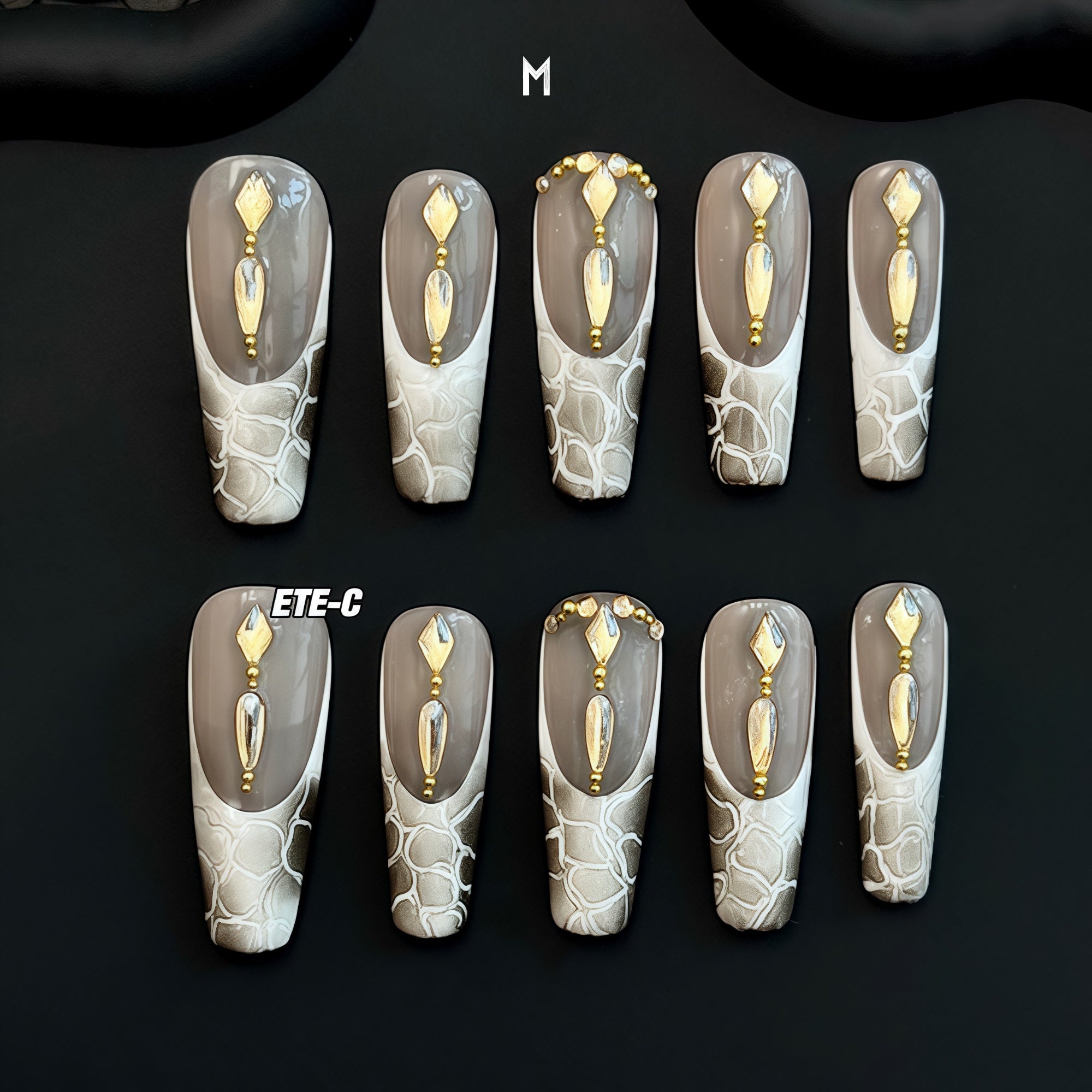 ETERNITY'C Handmade Custom Crocodile Pattern Pressed On Wearable Nails T5037