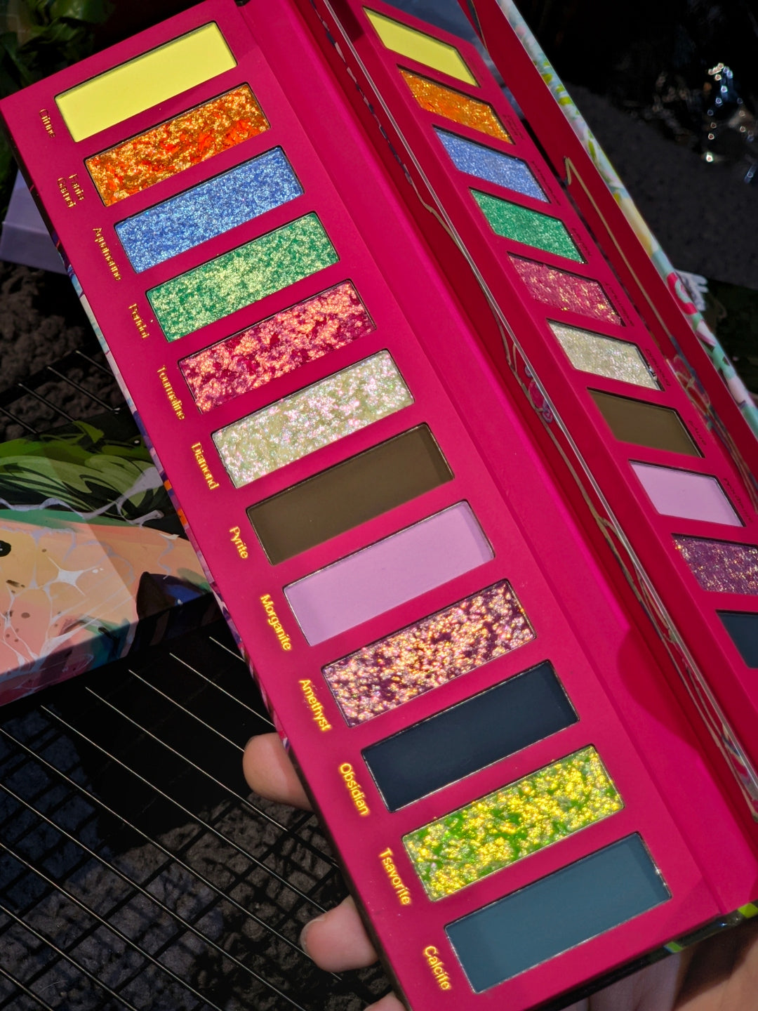 Narimi Gemstone 12-Color Chameleon Eyeshadow Palette (10.0) T6011