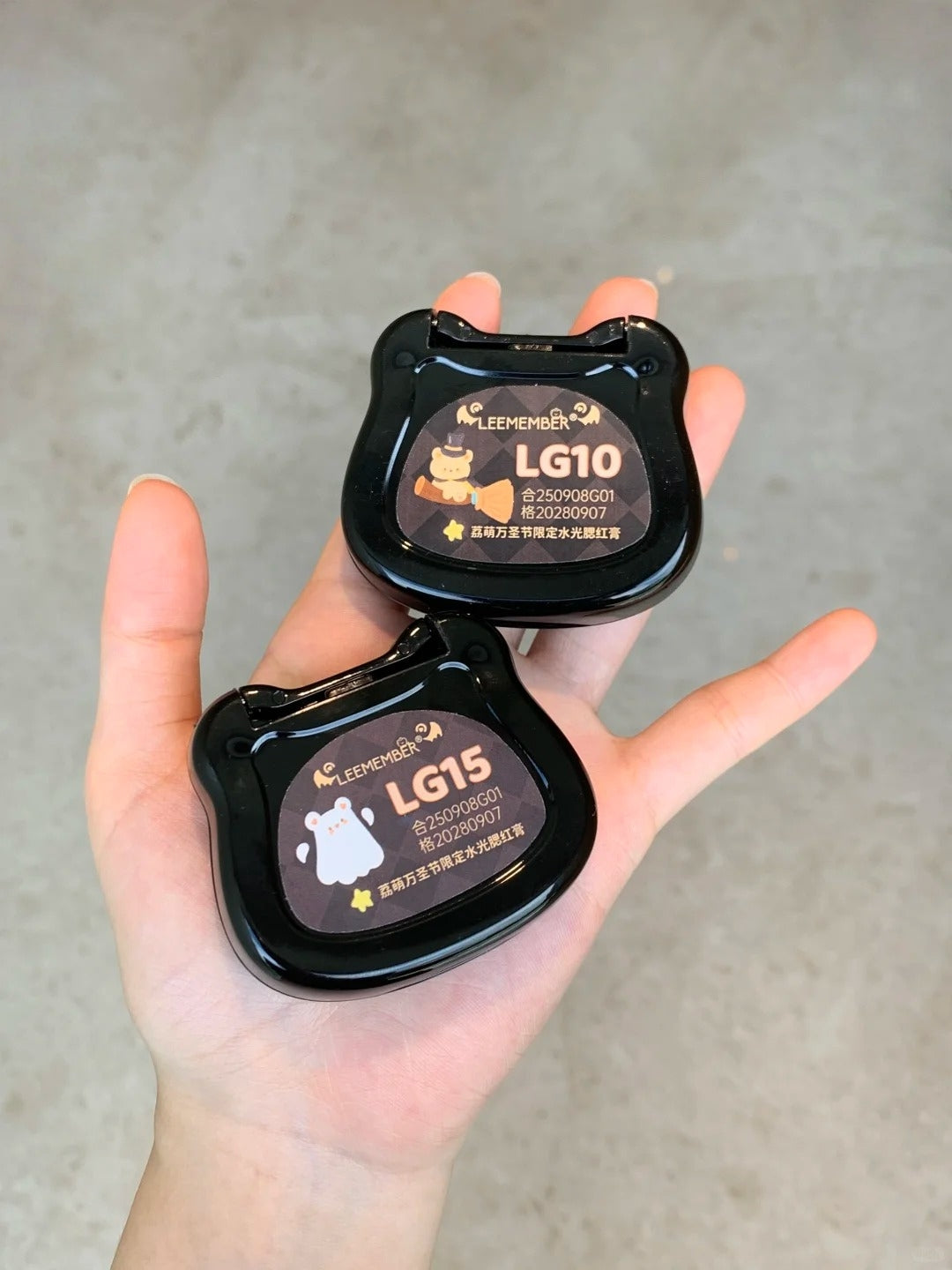 LEEMEMBER Halloween Multi-use Makeup Cream for Blusher & Highlighter T5283