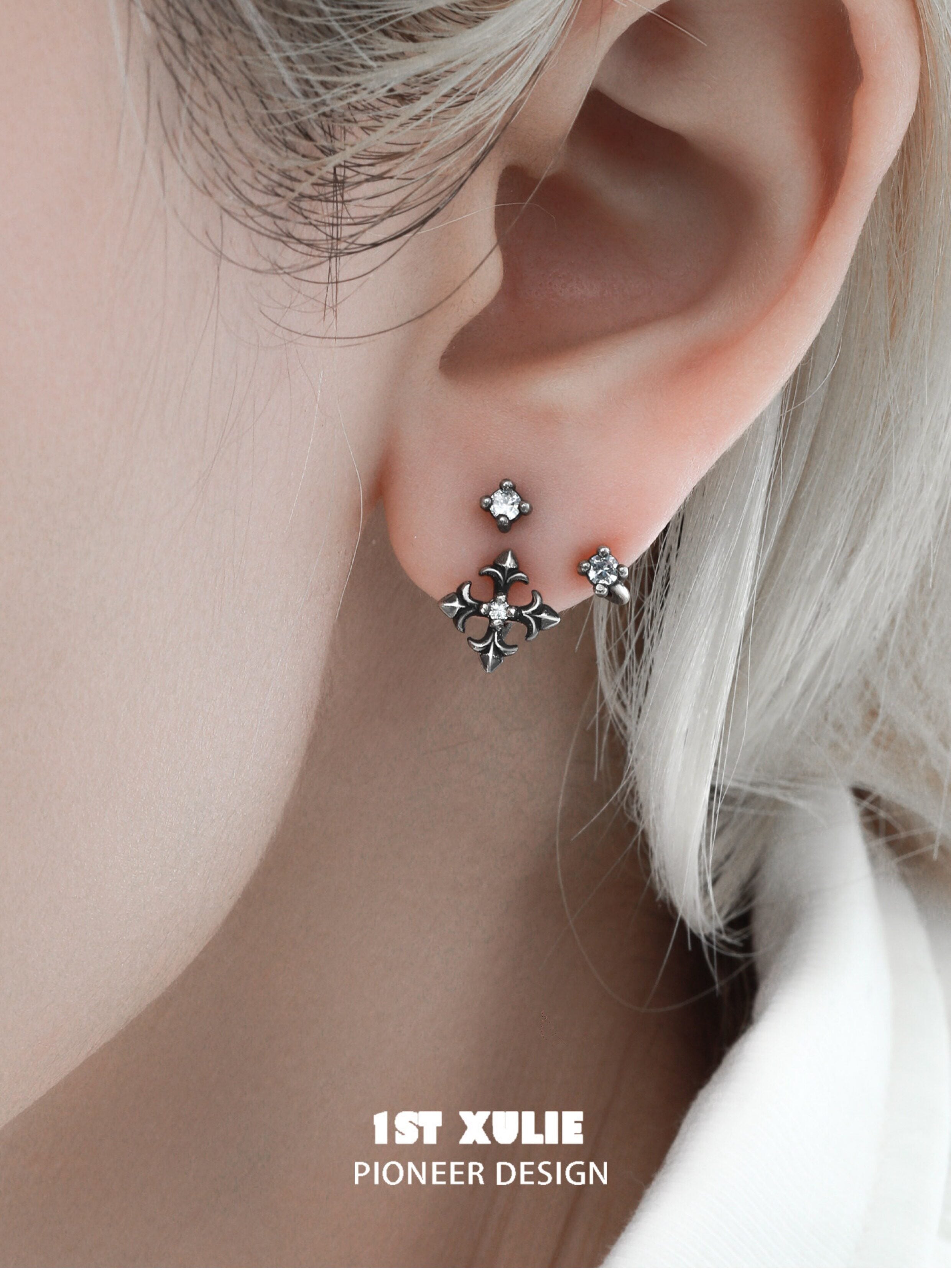1STXULIE Superior Niche Iris Collection Retro Cross Stud Earrings T5889