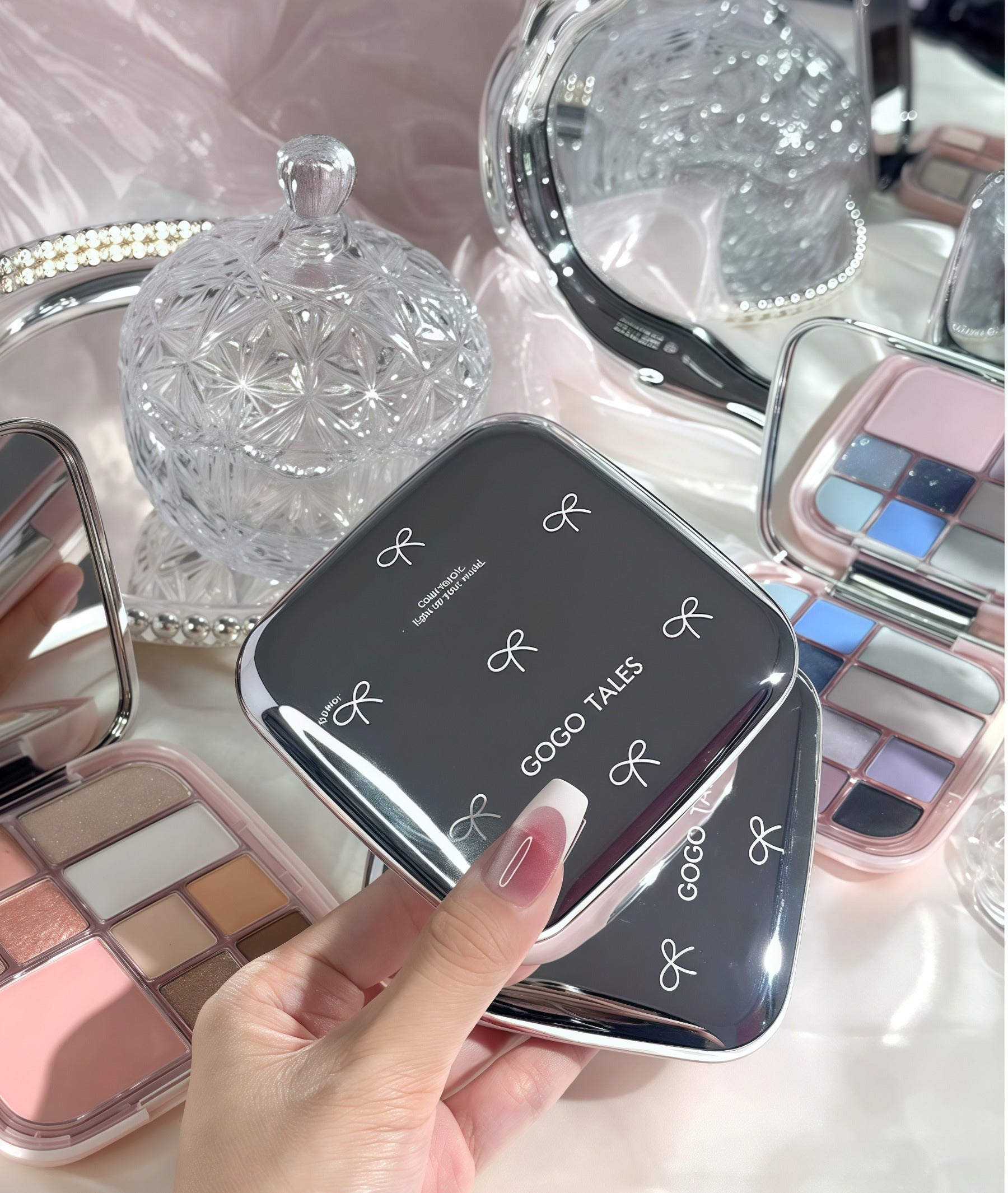 GOGO TALES Butterfly Shadow 11-color Smokey Eyeshadow Palette T5086