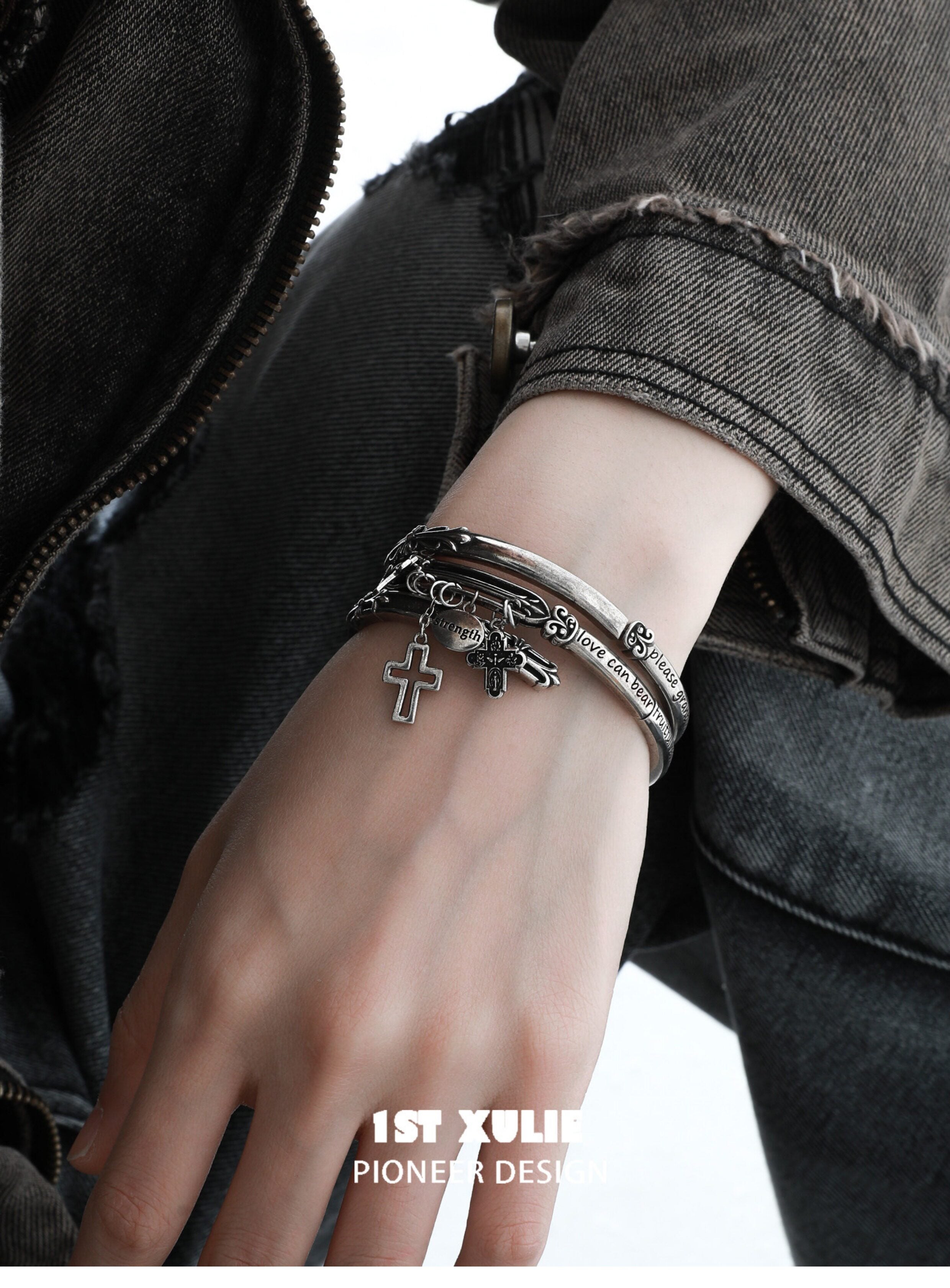 1STXULIE Superior Niche Iris Collection Vintage Bracelet T5863