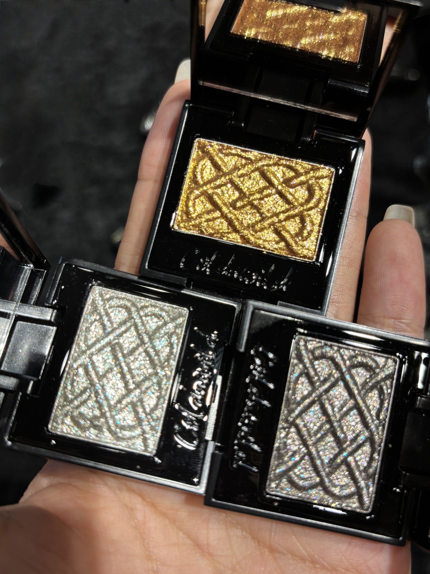 Cold N Wild Metallic Pearlescent Diamond Shimmer Eyeshadow T5220