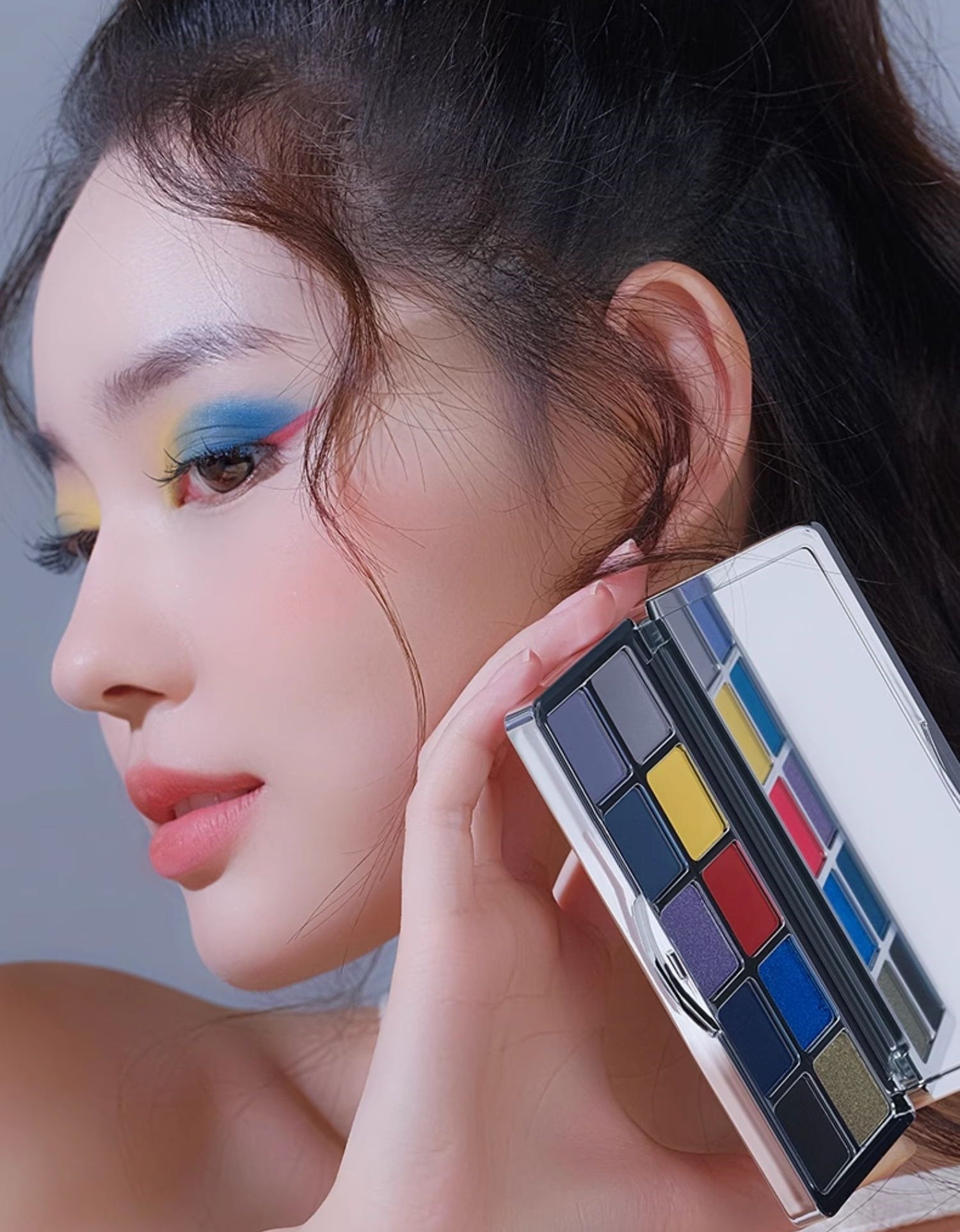 SheDella Checkerboard 10-color Eyeshadow Palette T4449