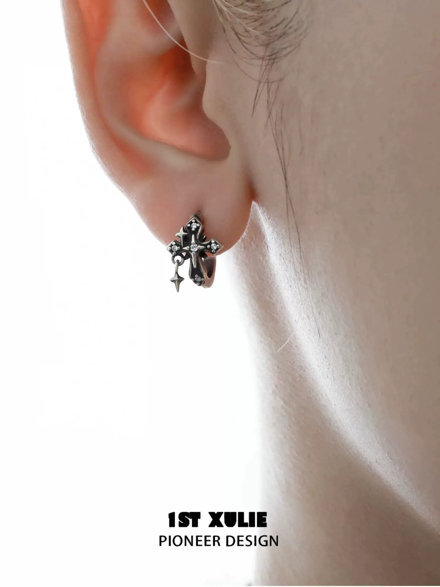 1STXULIE Superior Niche Iris Collection Retro Hinged Hoop Earring T5888
