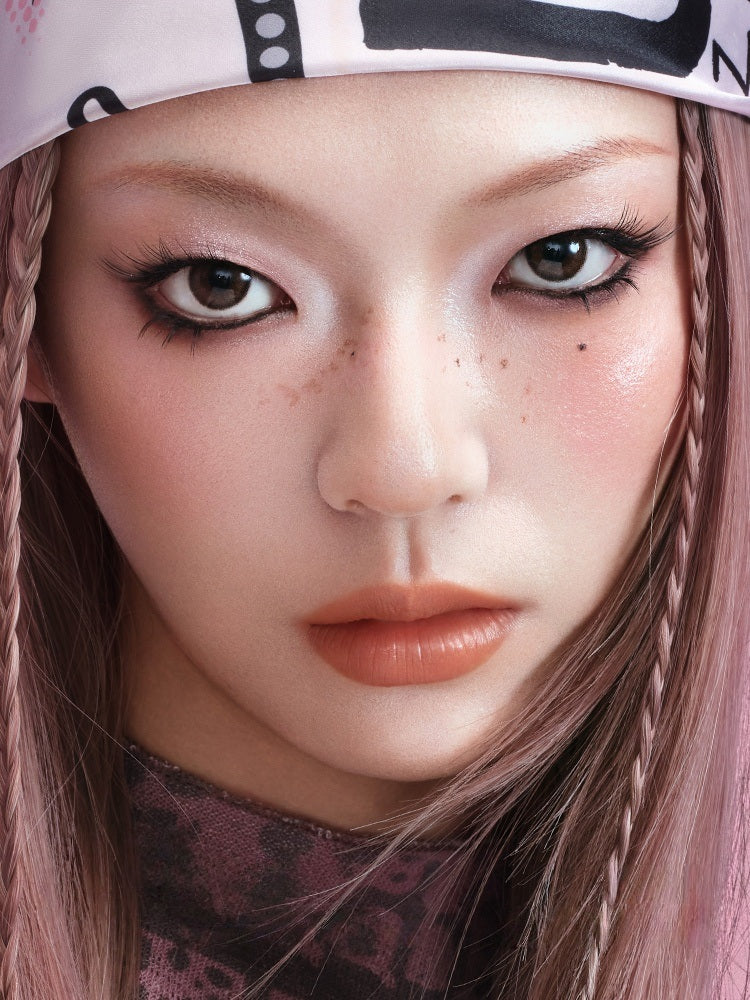 INSBAHA X Hello Kitty Moist Punk Liquid Blusher T4591
