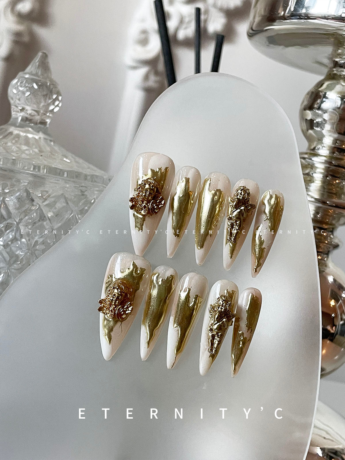 ETERNITY'C Handmade Custom Golden Rococo Pressed On Wearable Nails T5025