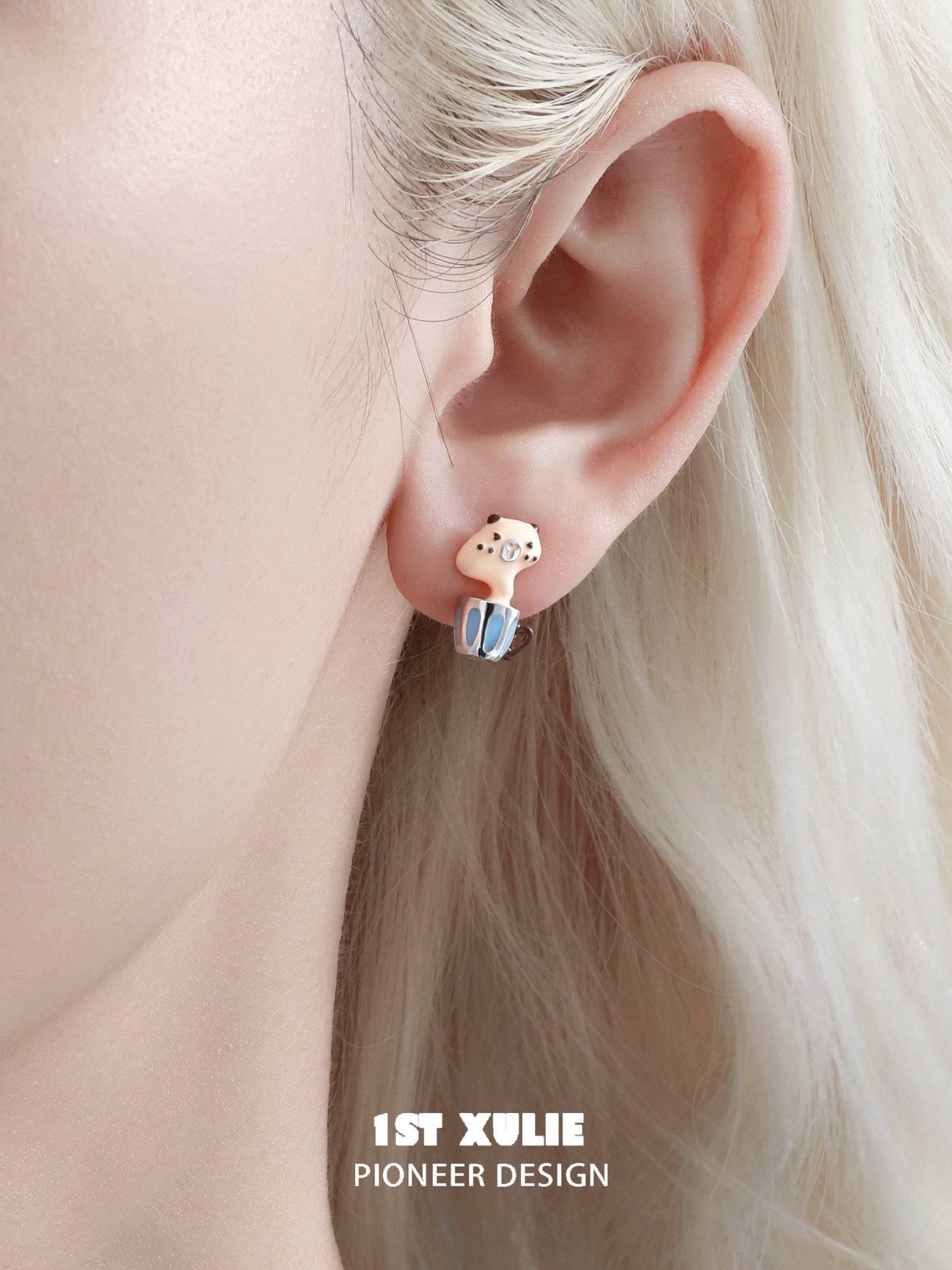 1STXULIE Superior Niche Capybara Stud Earrings T5848