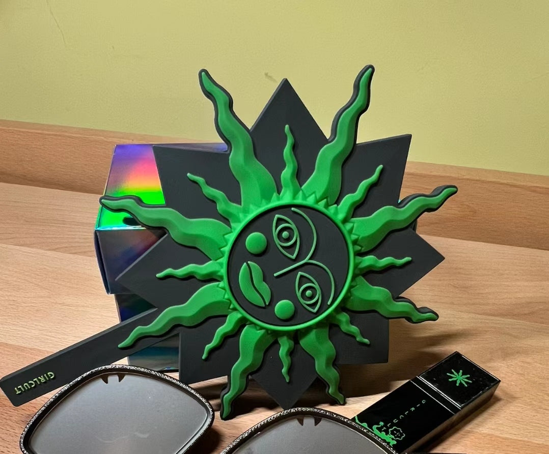 Girlcult Cool & Cute Makeup Hand Holding Mirror T4078