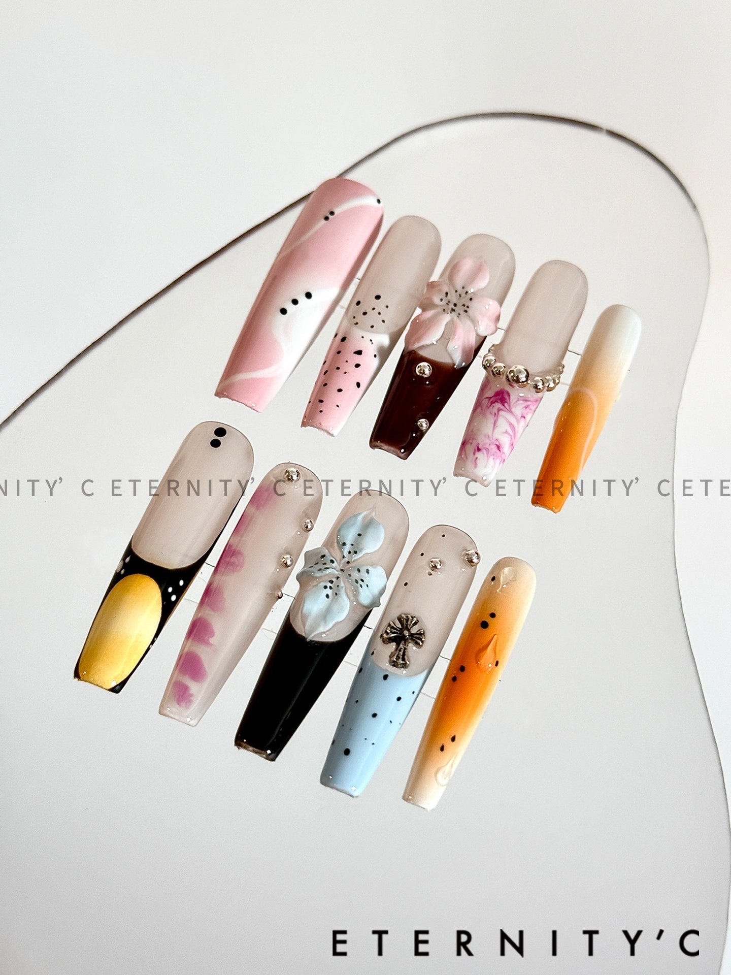 ETERNITY'C Handmade Custom Island Flower Pressed On Wearable Nails T5023