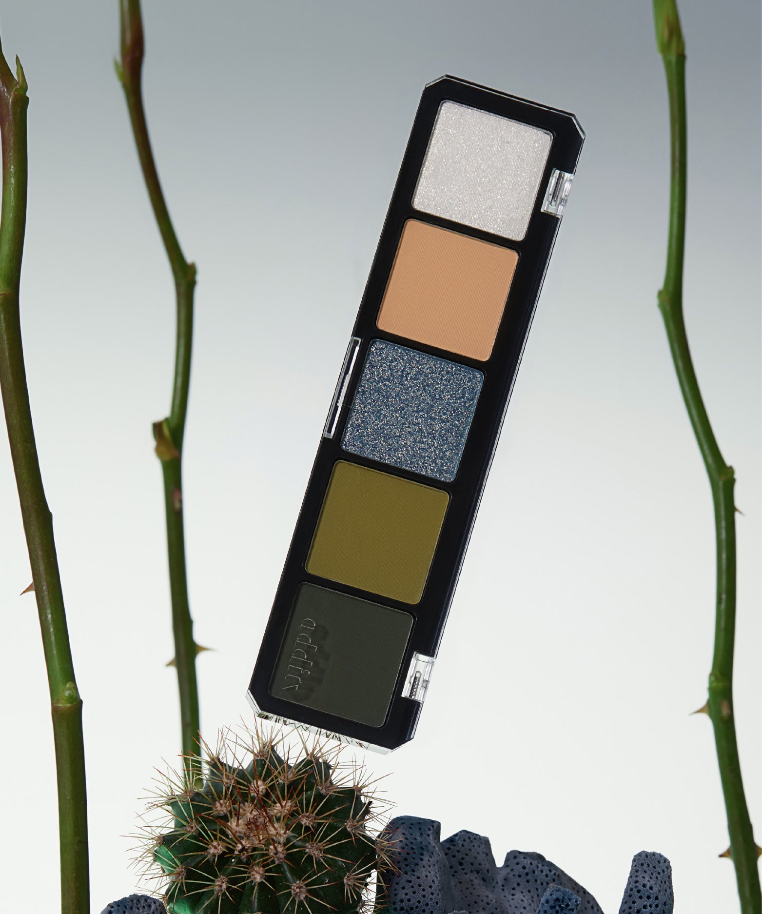 ODDITY 5-Color Eyeshadow Palette #SELF T4564